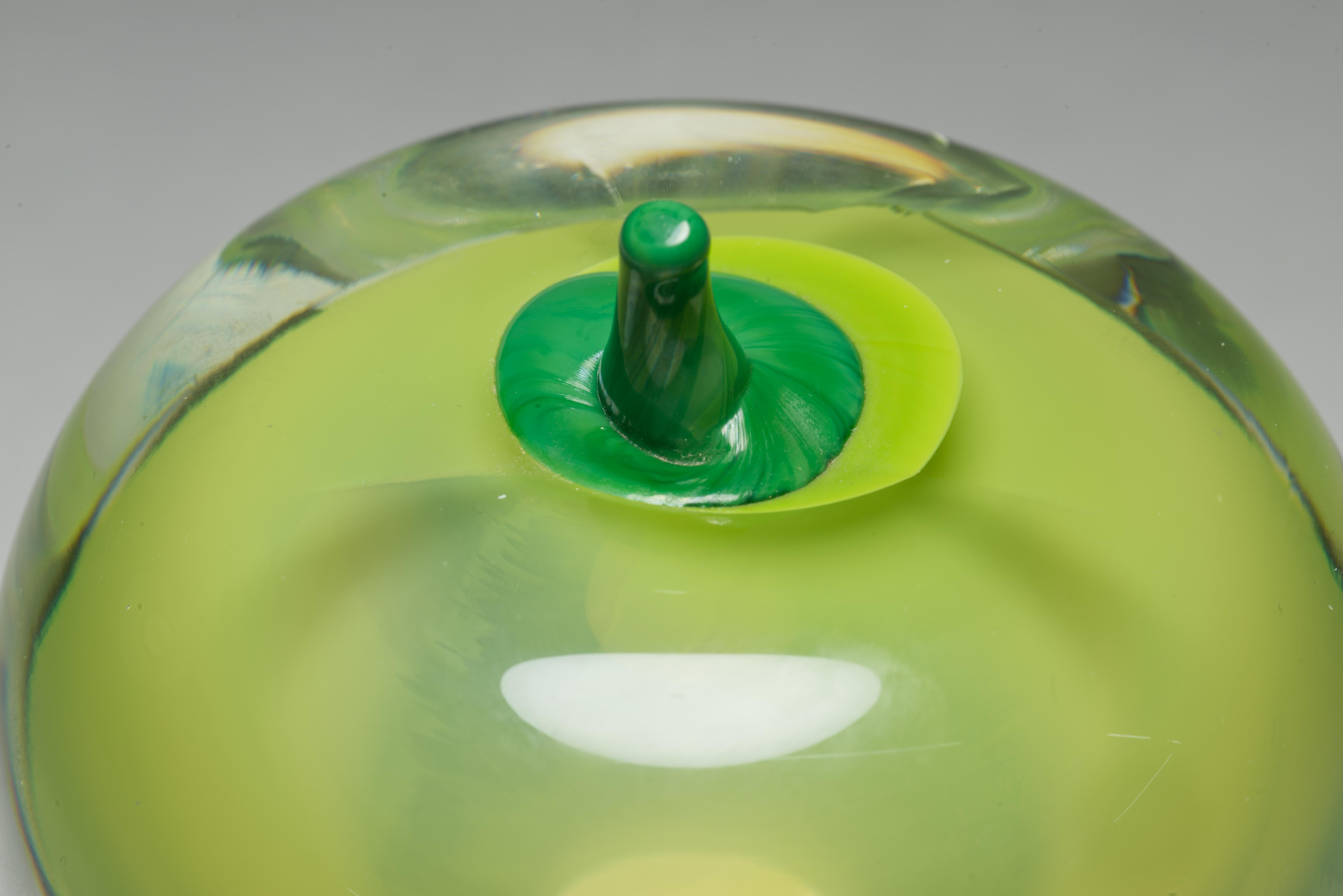 Studio Åhus Sommerso Art Glass Green Apple Hanne Dreutler Arthur Zirnsack Sweden 2