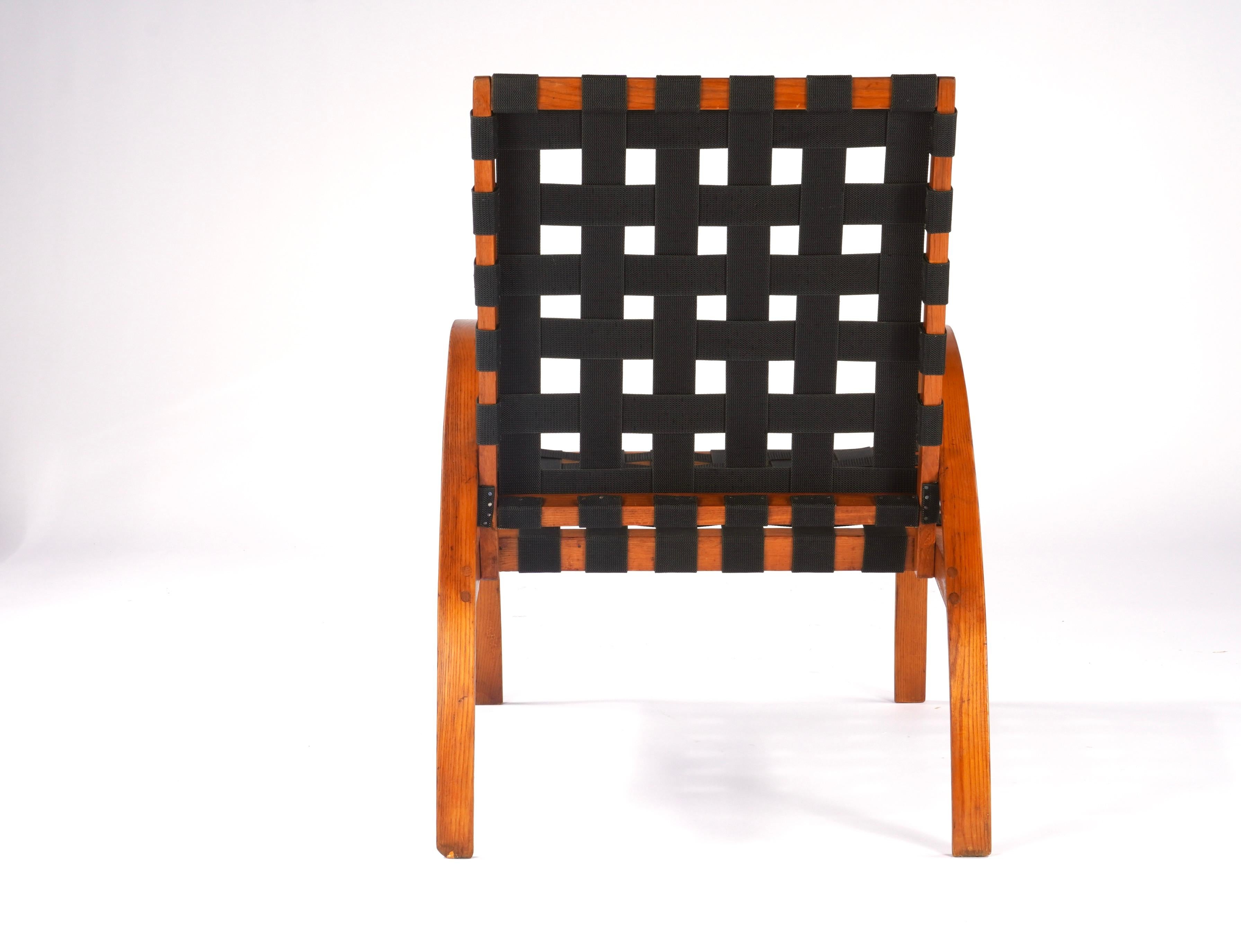 Américain Fauteuil Studio en Oak Oak avec sangles noires en vente