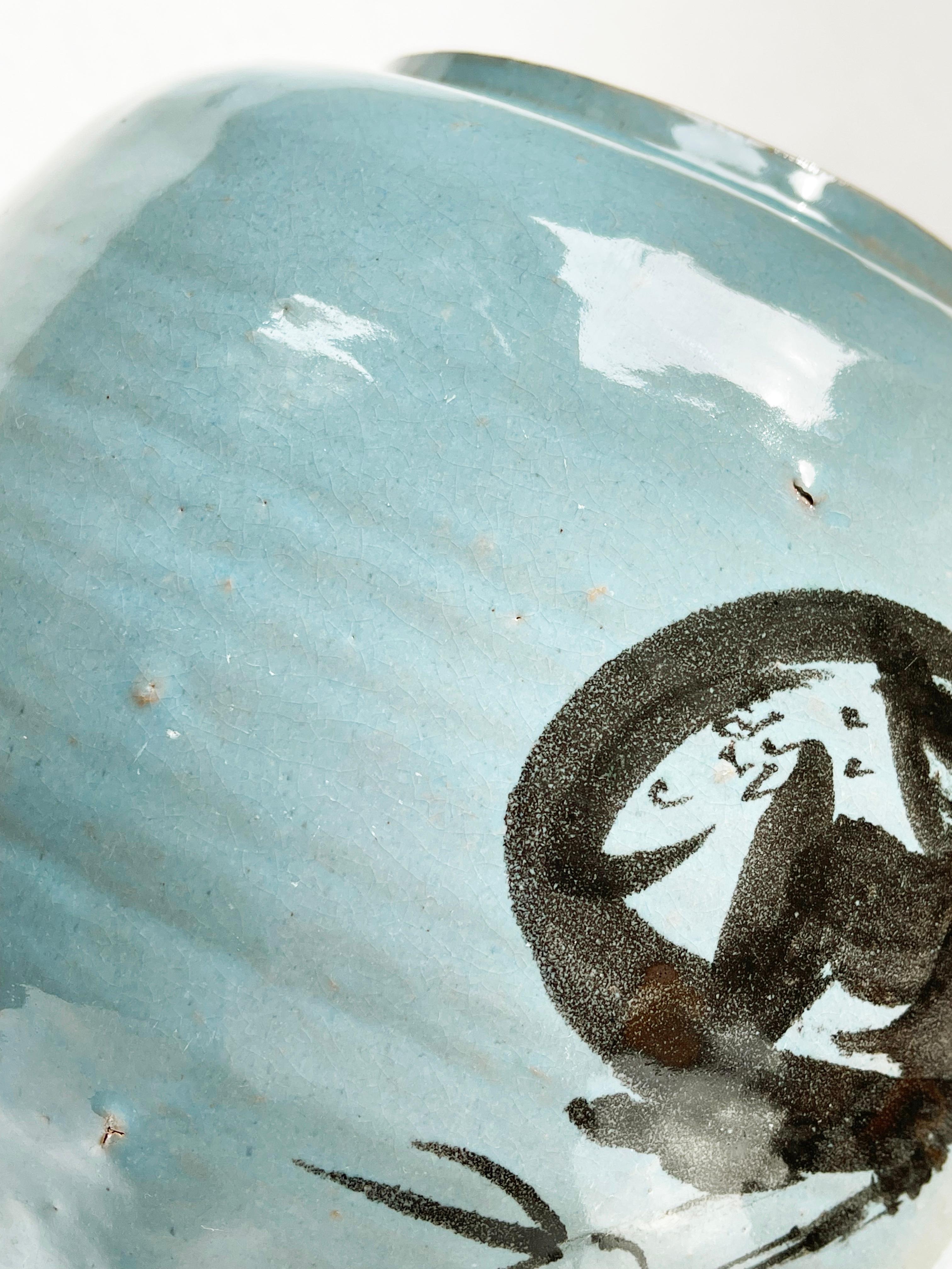 Fatto a mano Vaso in ceramica Studio Art Turchese e uccello a pennello, probabilmente Giappone, anni '80 in vendita