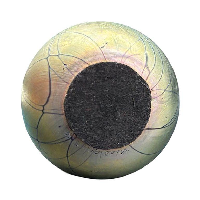 Late 20th Century Studio Art Glas Iridescent Egg Paperweight Signed Maslach 1979 For Sale