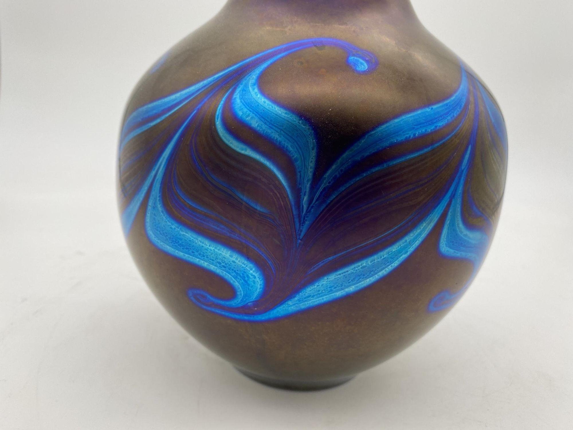 Late 20th Century Studio Art Iridescent Swirl Glass Vase by Lundberg Studios, Circa 1981