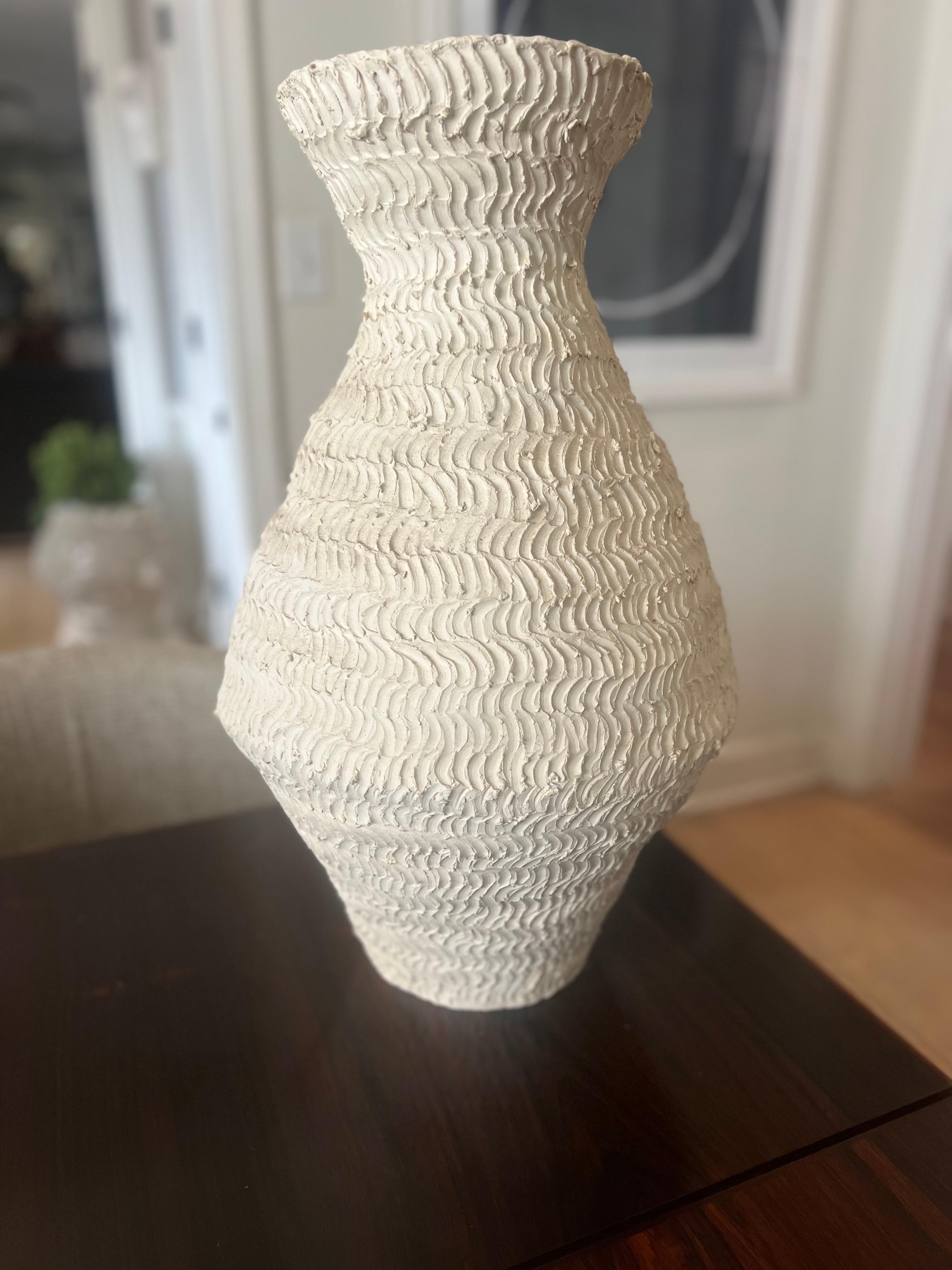 Studio A Large White Pottery in vendita 3
