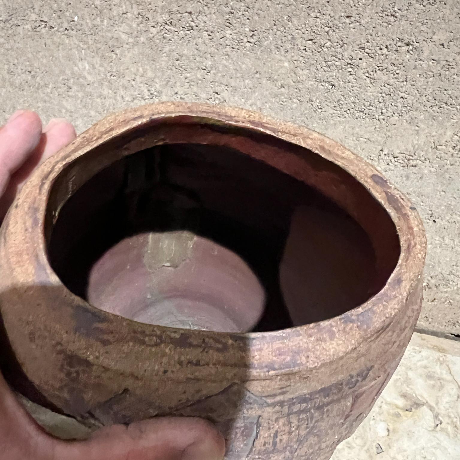 Studio Art Pottery Vaso in terracotta testurizzato Vaso in vendita 6