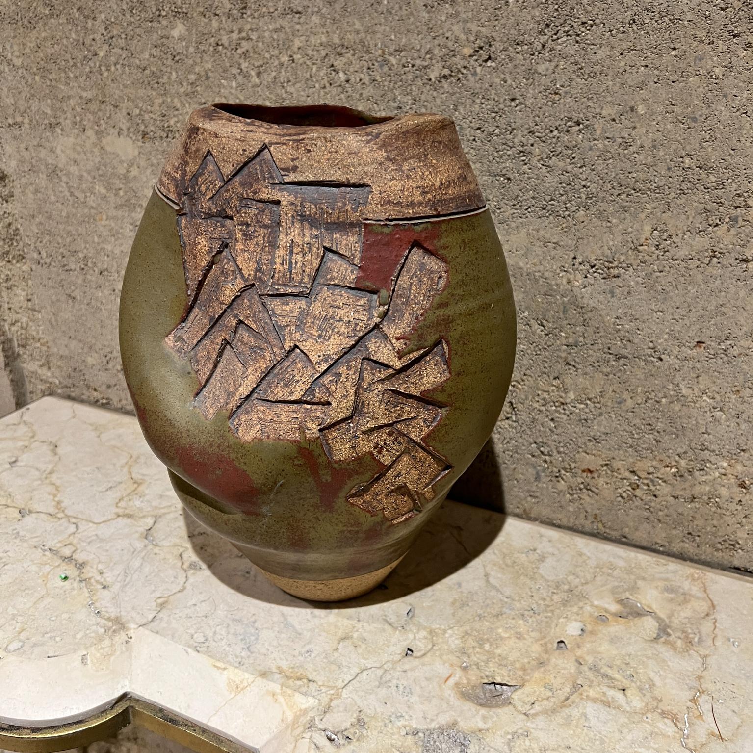 Studio Art Pottery Vaso in terracotta testurizzato Vaso In condizioni buone in vendita a Chula Vista, CA