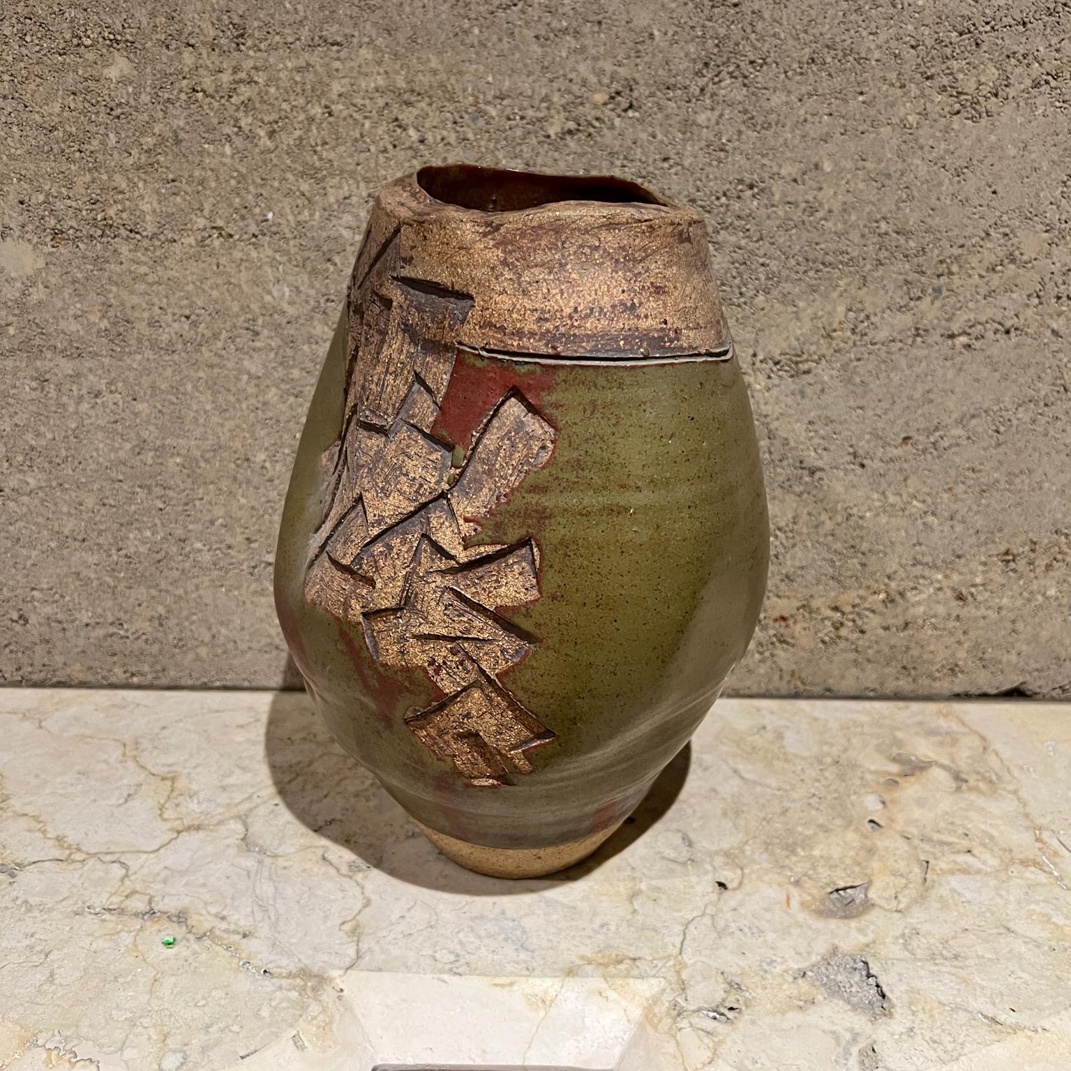 Terracotta Studio Art Pottery Vaso in terracotta testurizzato Vaso in vendita