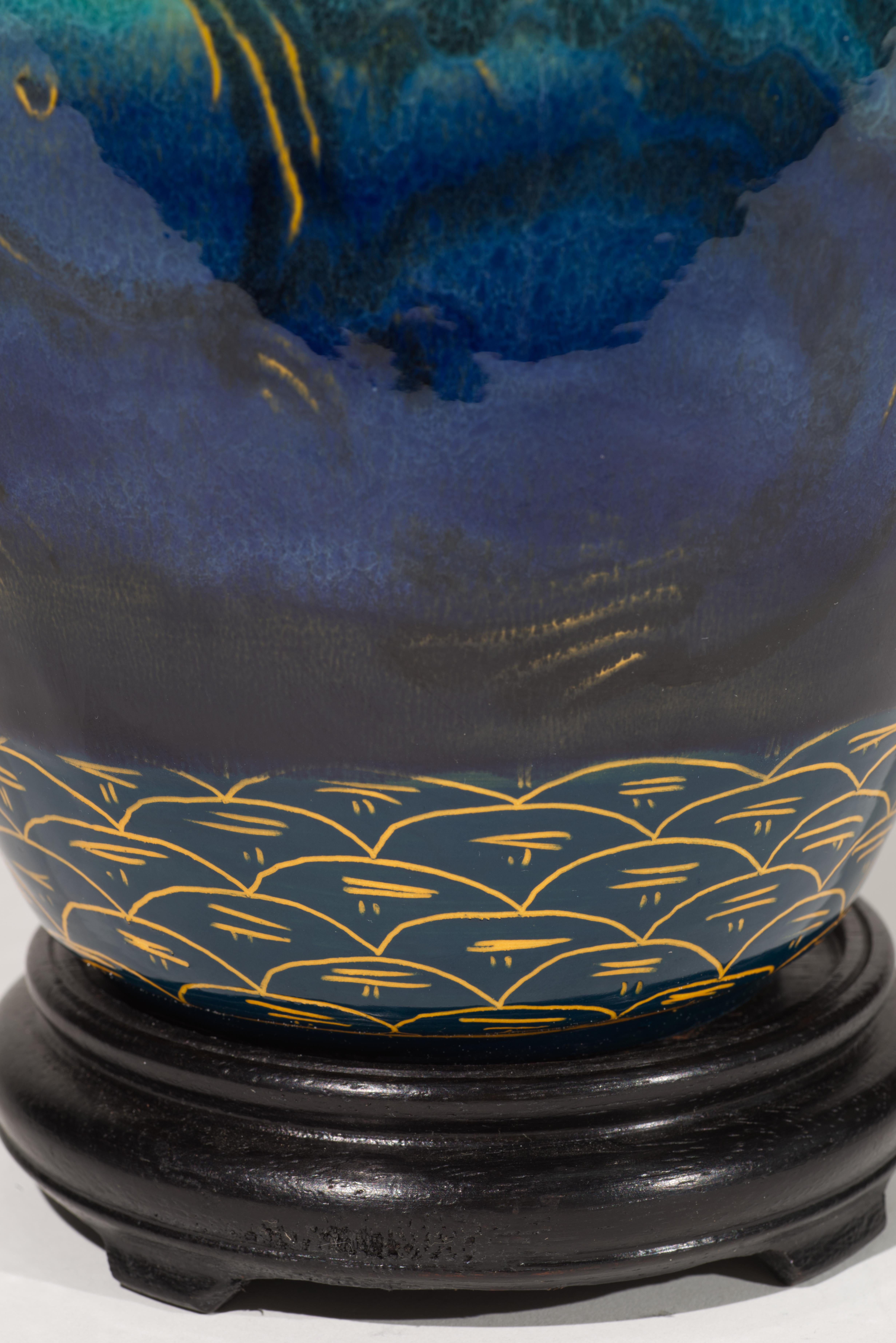 Studio Art Pottery Jar Table Lamp with Sgraffito and Drip Glaze Decor For Sale 6