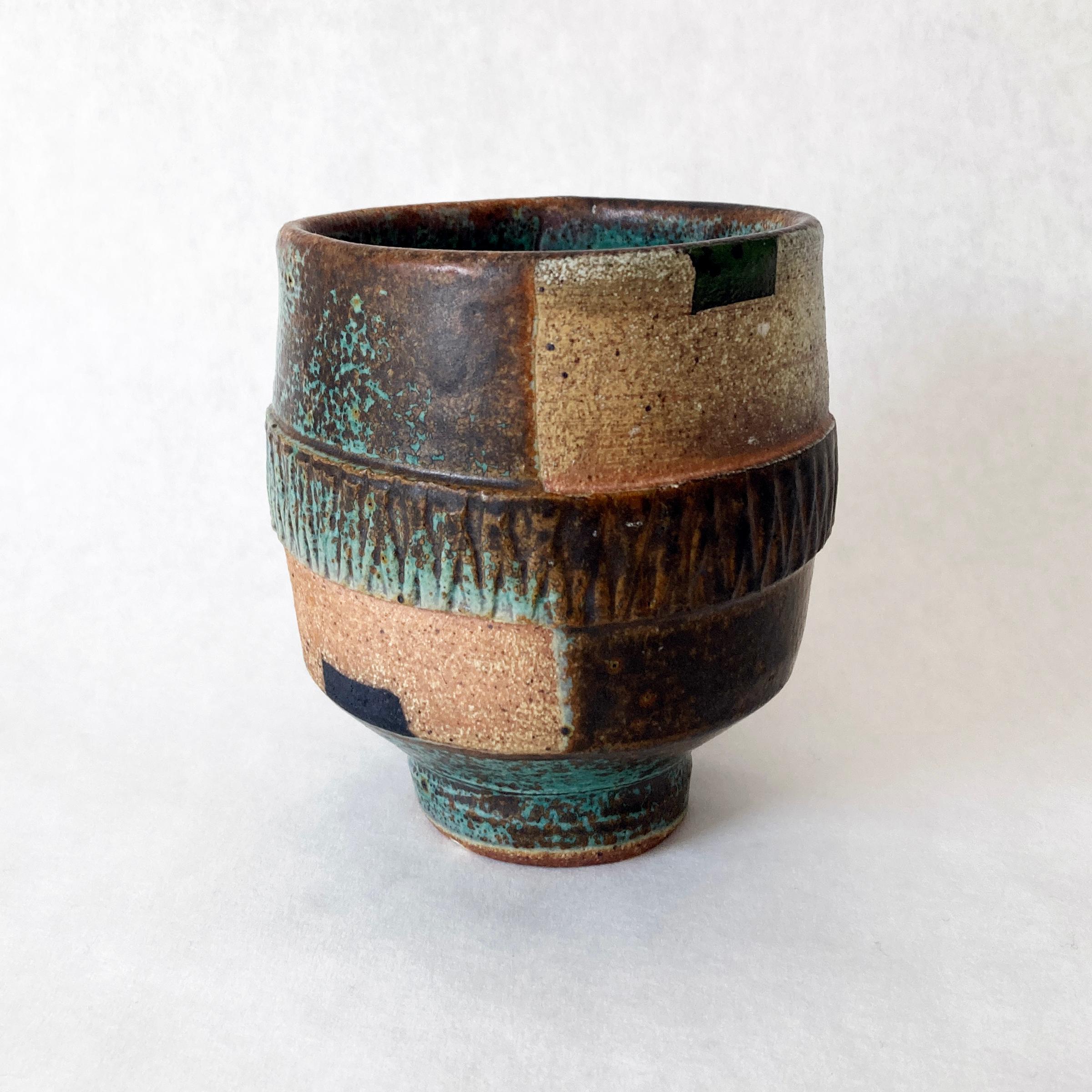 Smaltato Studio Pottery Vaso, Verde, Marrone, Tan, Fatto a mano, Postmoderno in vendita
