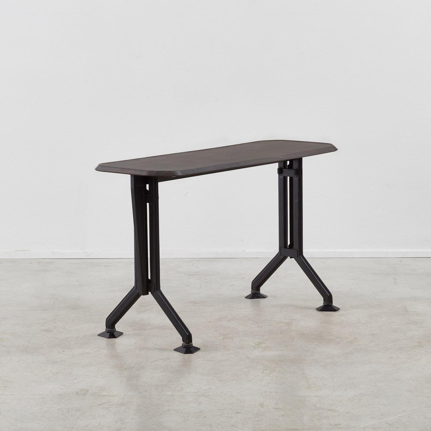 Consola 'Arco' de Studio BBPR para Olivetti - Italia, Años 60 Italiano en venta