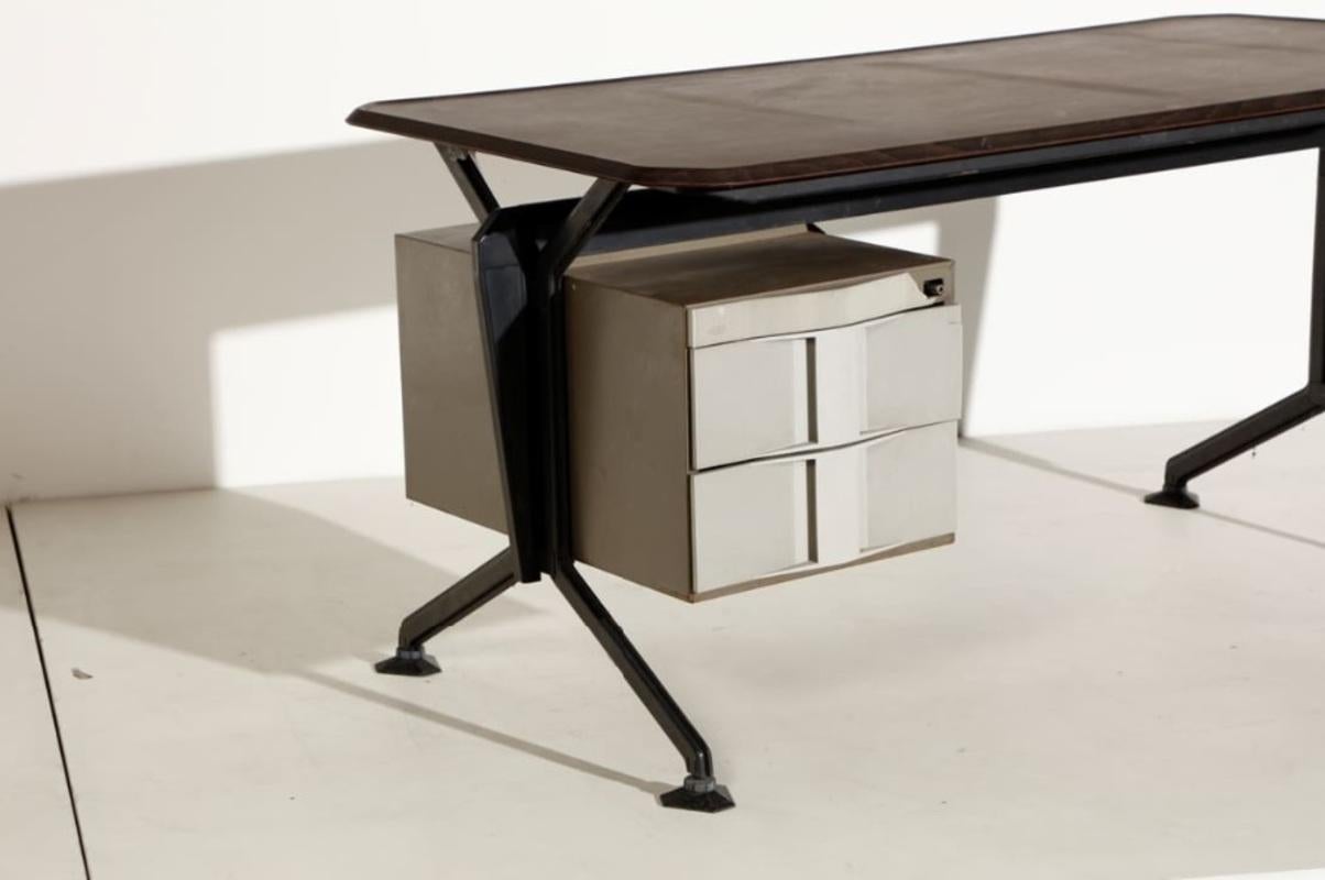 Italian Studio BBPR Arco Writing Desk in Metal and Wood for Olivetti Synthesis 1960s