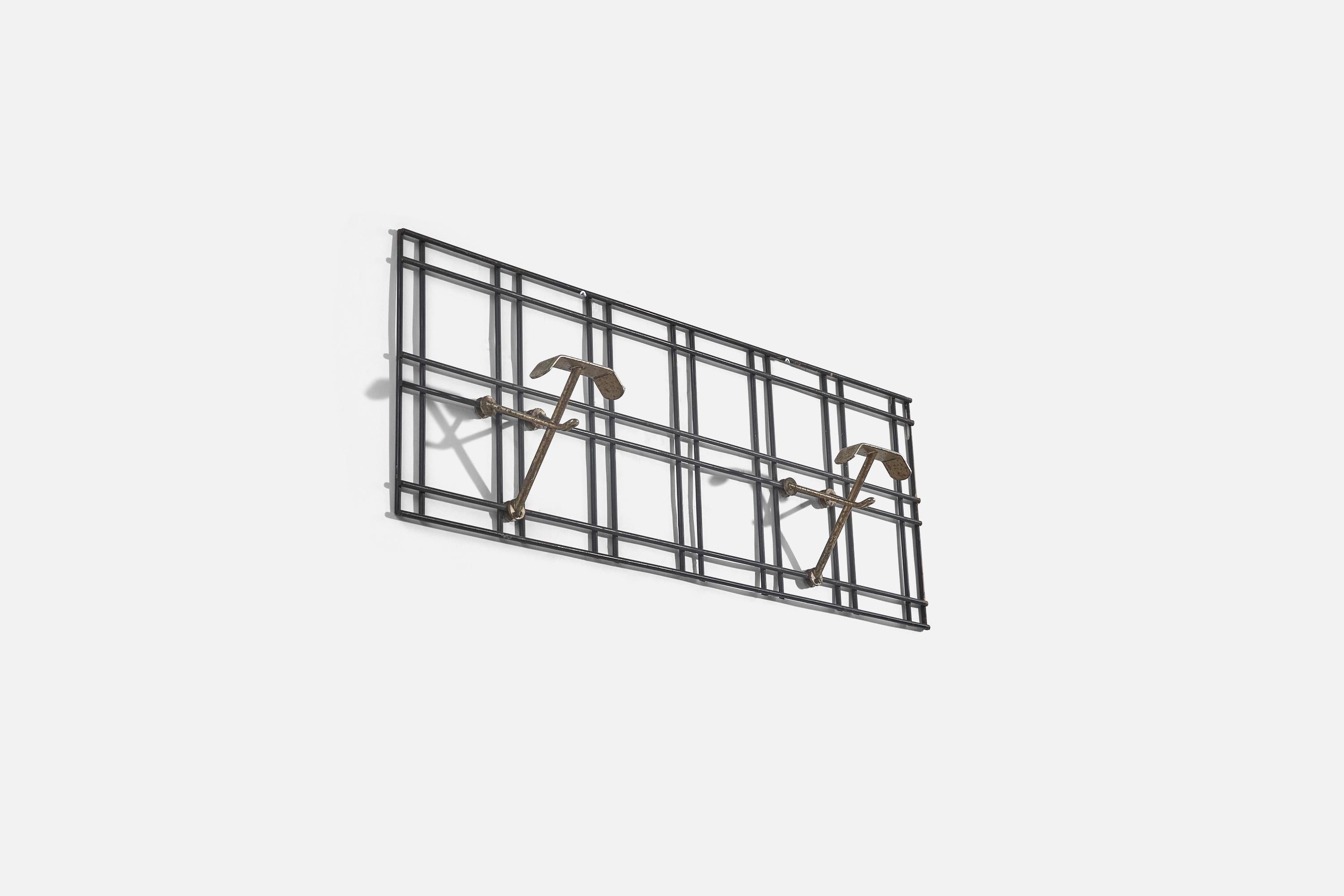 italien Porte-manteaux Attribution du Studio BBPR, métal, Italie, années 1950 en vente