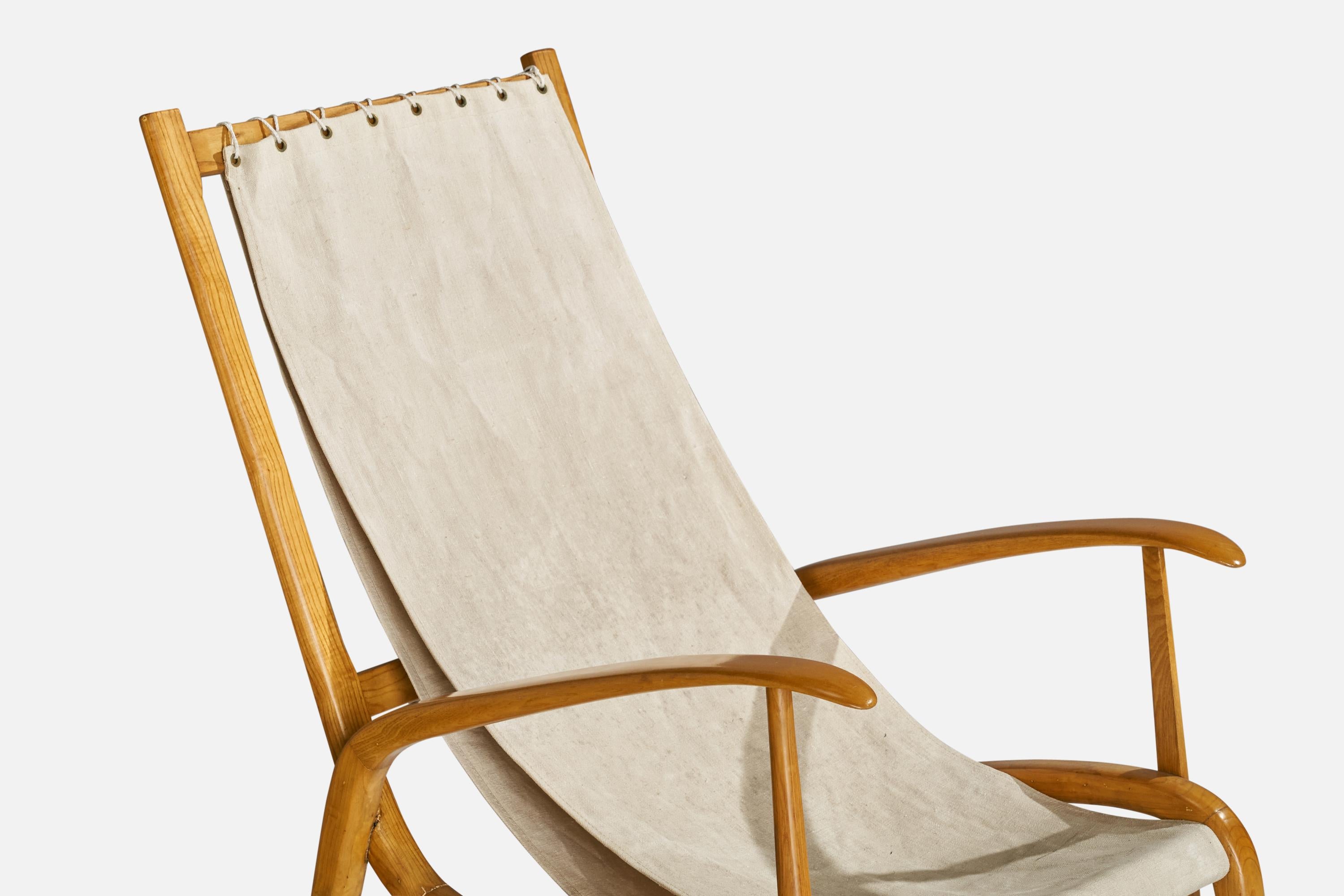 Mid-Century Modern Studio BBPR Attribution, Lounge Chairs, Oak, Brass, Canvas, Italy, 1950s For Sale