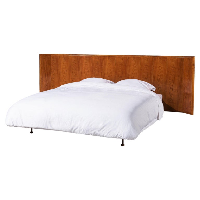 Studio B.B.P.R. Double Bed in Walnut For Sale at 1stDibs