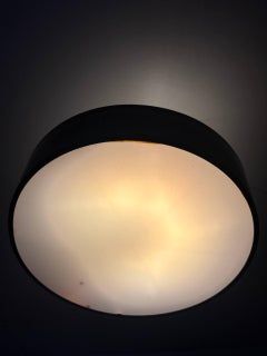 Studio BBPR para Arteluce: Gran lámpara de techo de 3 luces en hierro y metacrilato, años 60