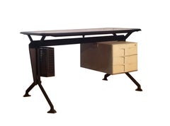 Studio BBPR para Olivetti Sintesis Escritorio de oficina de 3 cajones "Arco", Italia Años 60