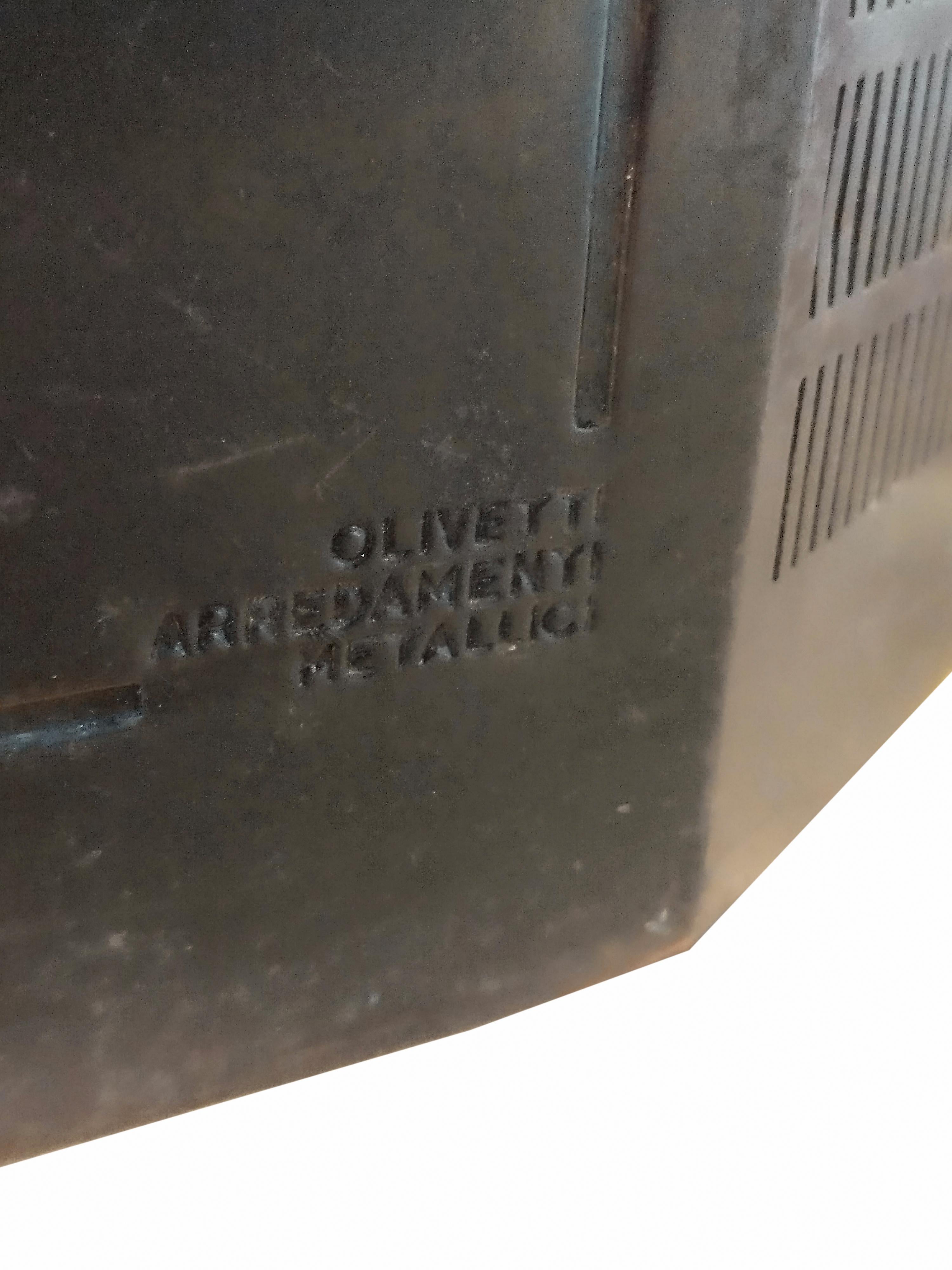 Fer Studio BBPR pour Olivetti Bureau à 3 tiroirs Sintesis 