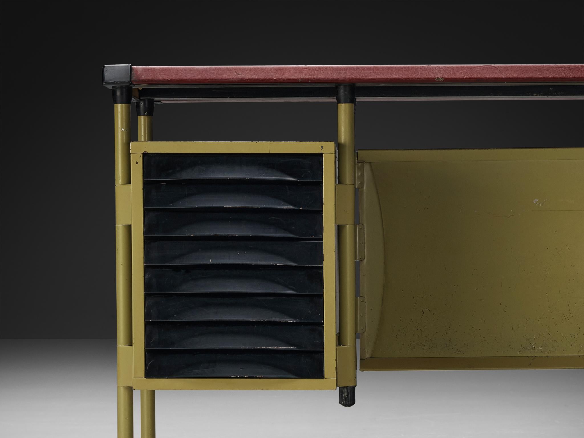 Steel Studio BBPR for Olivetti Small 'Spazio' Desk with Drawers For Sale