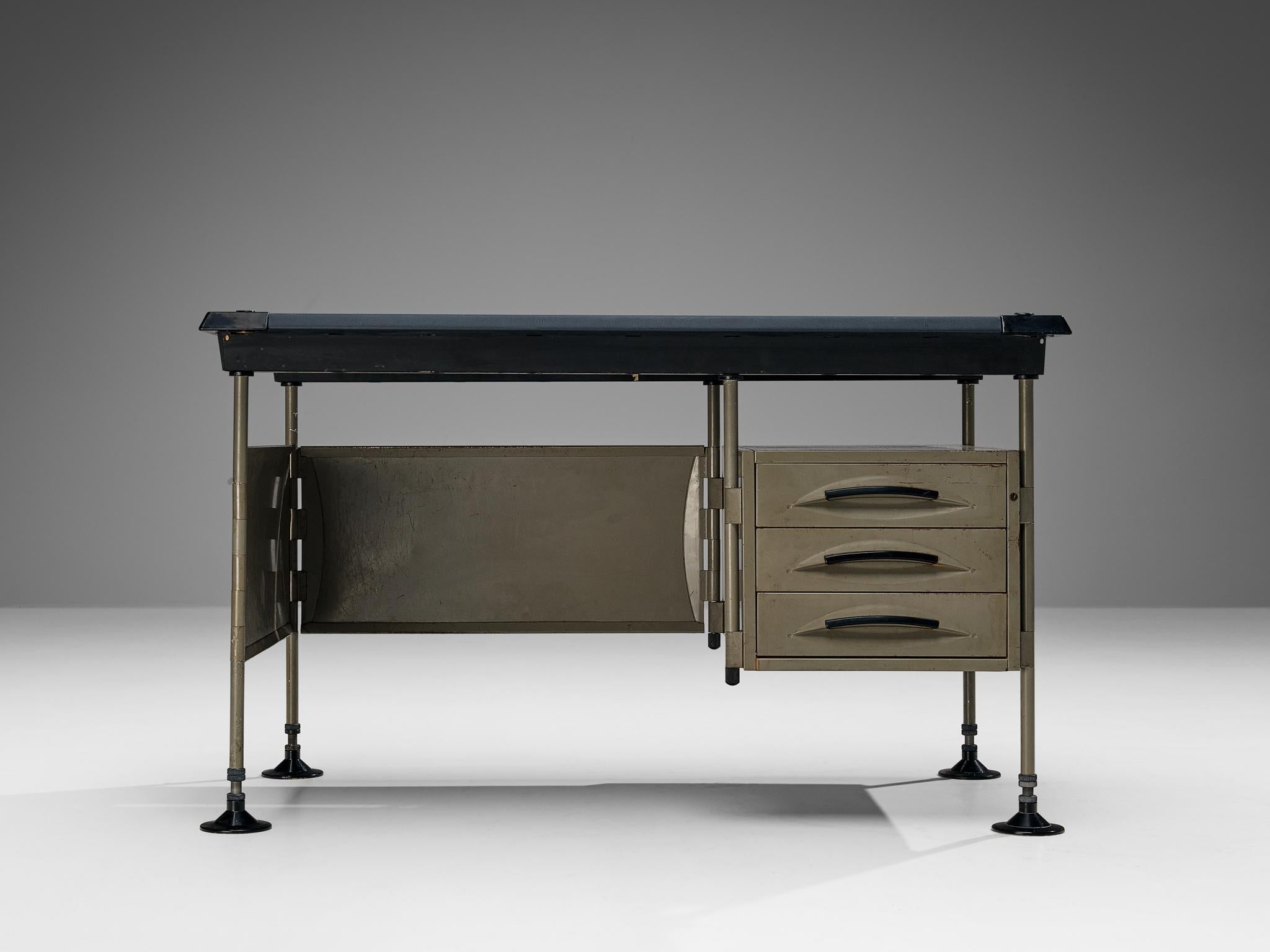 Mid-Century Modern Studio BBPR for Olivetti Spazio Desk For Sale