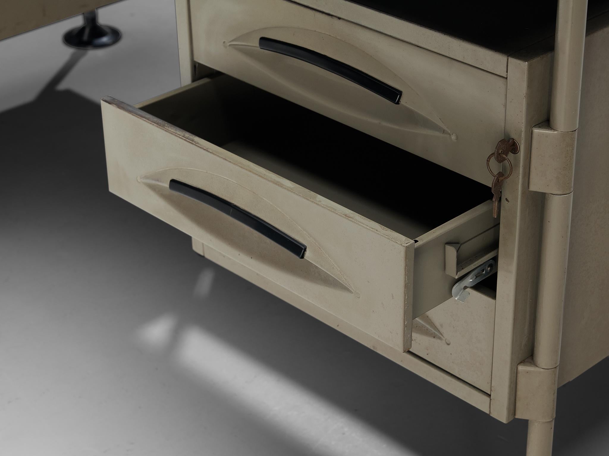 Studio BBPR for Olivetti 'Spazio' Desk in Grey Coated Steel In Good Condition For Sale In Waalwijk, NL