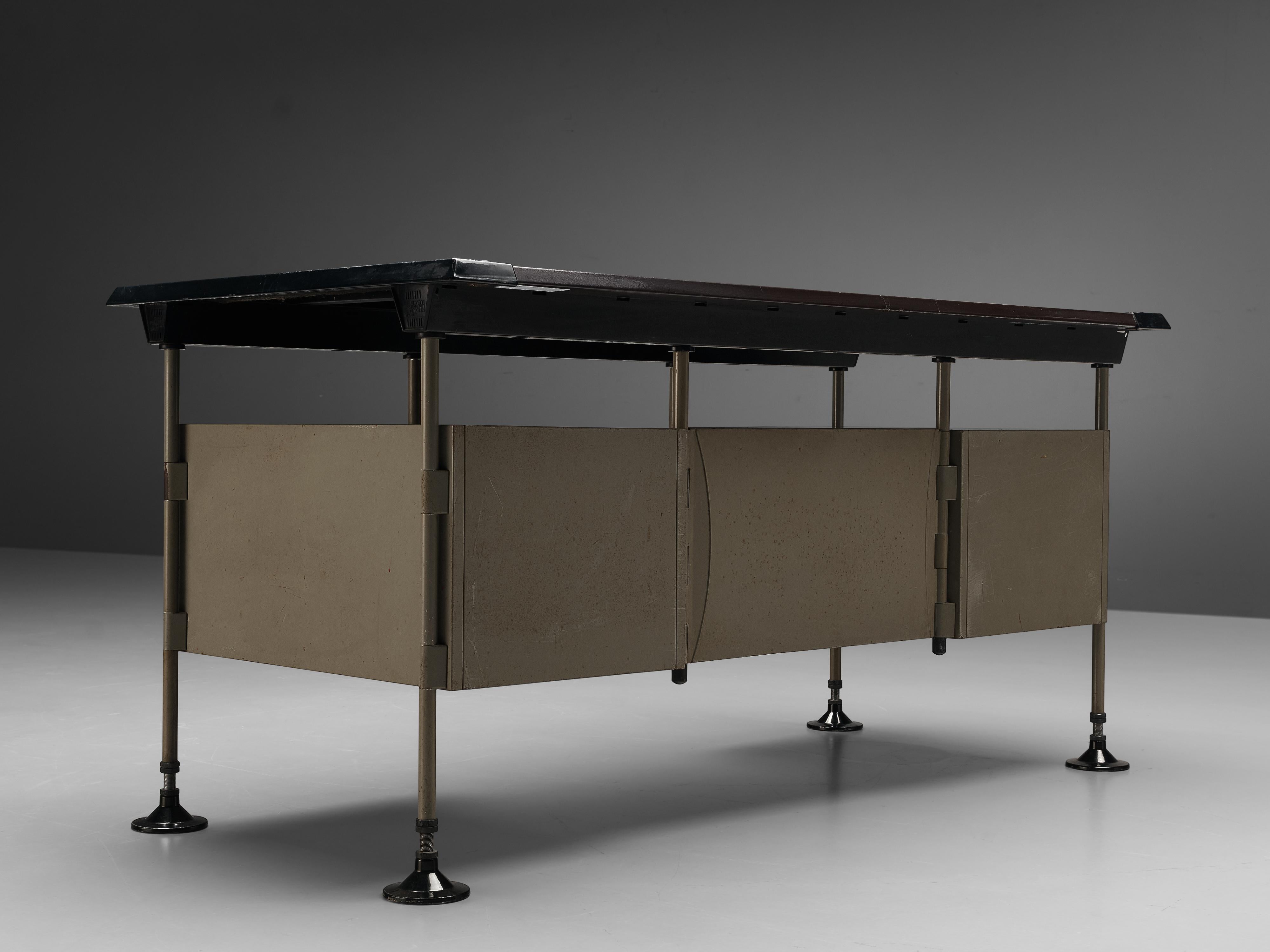 Studio BBPR pour Olivetti Bureau 'Spazio' avec tiroirs en acier laqué gris  en vente 1