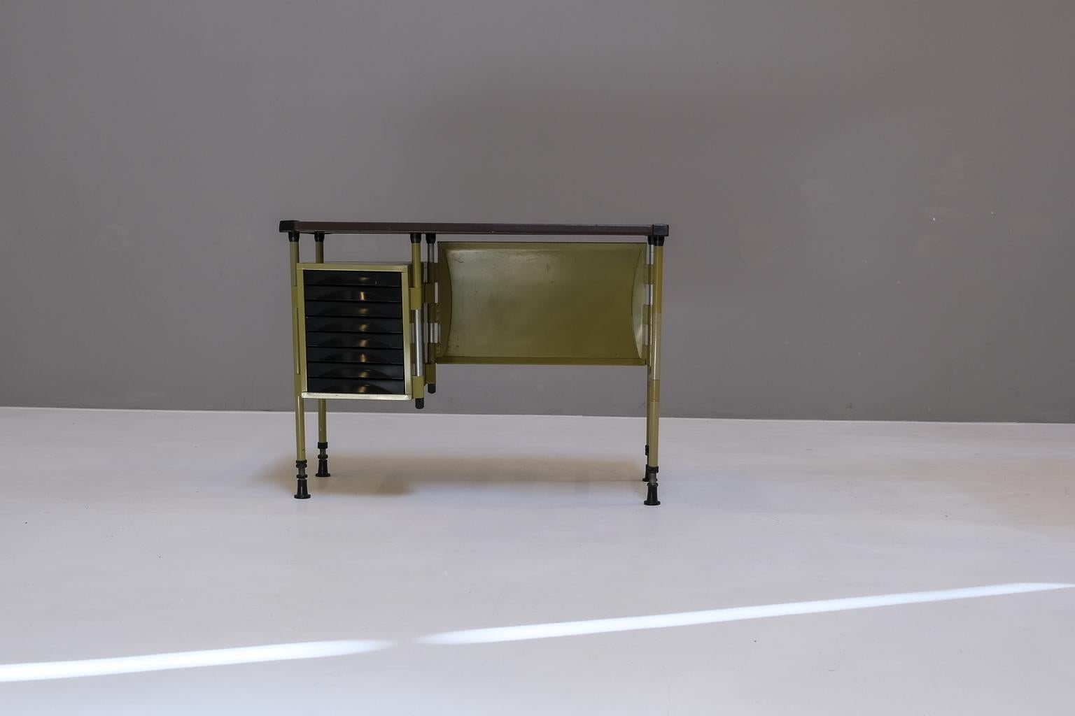 Studio BBPR für Olivetti Spazio-Schreibtisch mit mobilem Schrank und Schreibtischschreibtisch im Angebot 7