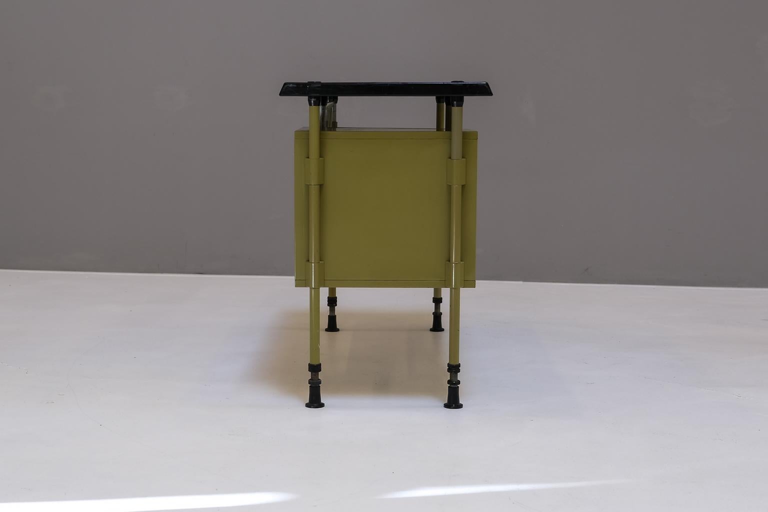 Studio BBPR für Olivetti Spazio-Schreibtisch mit mobilem Schrank und Schreibtischschreibtisch im Angebot 12