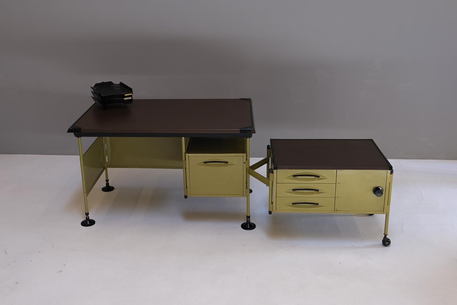 Studio BBPR für Olivetti Spazio-Schreibtisch mit mobilem Schrank und Schreibtischschreibtisch (Italienisch) im Angebot