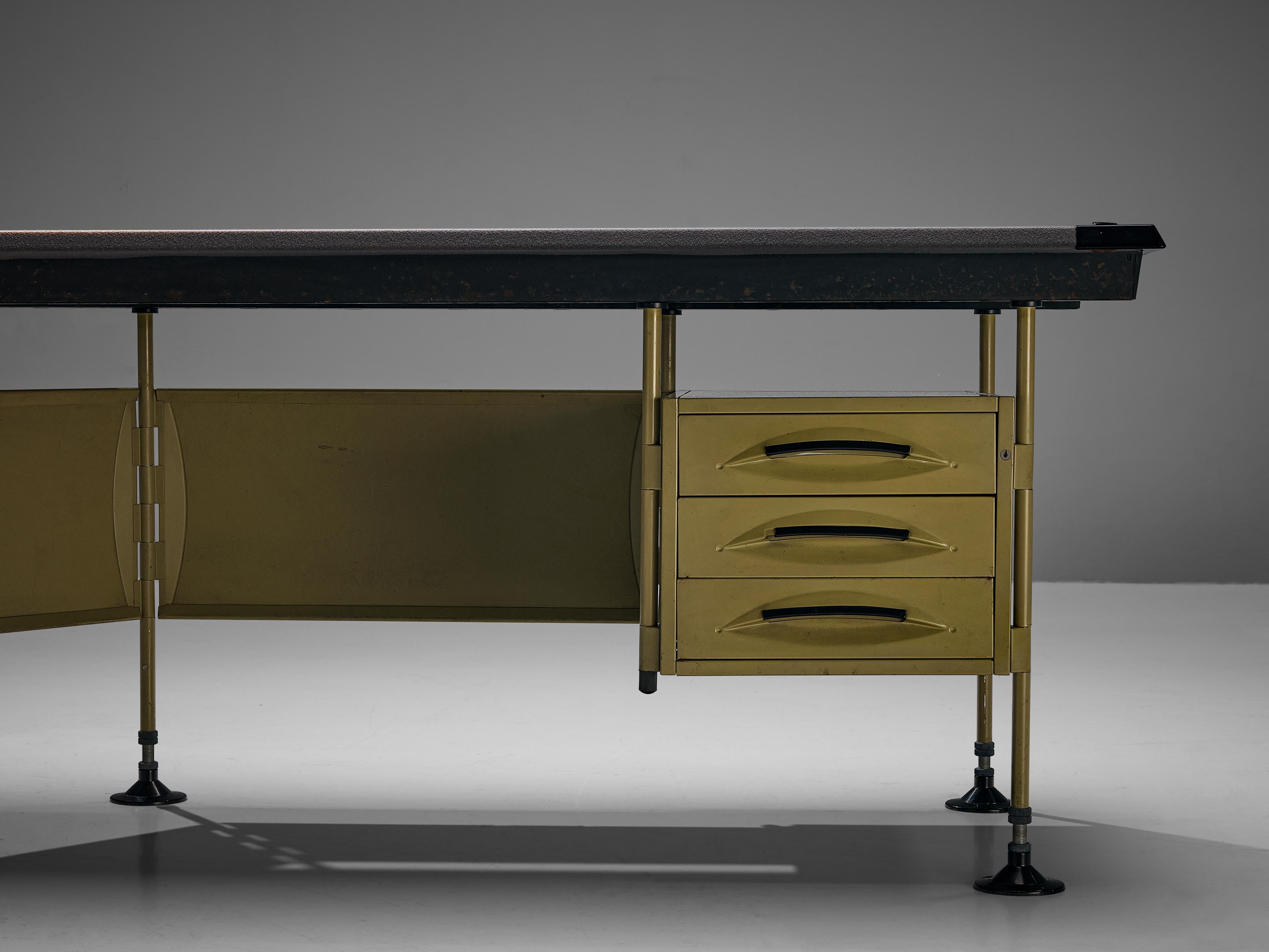 Studio BBPR for Olivetti 'Spazio' Desk with Original Lamp 2