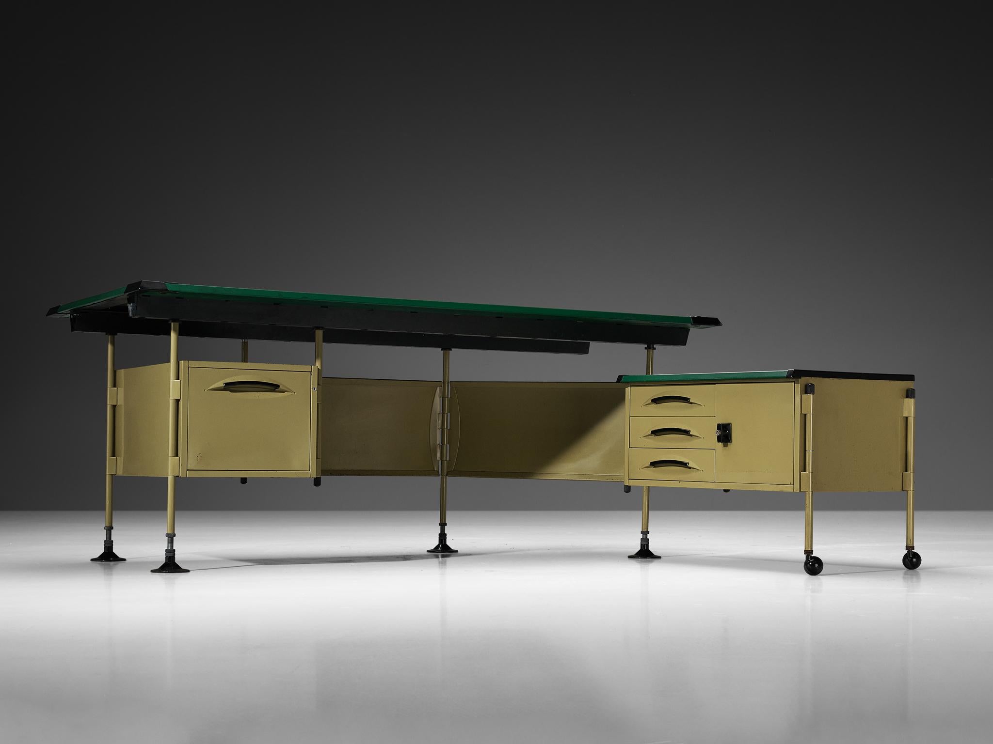 Studio BBPR für Olivetti 'Spazio' Schreibtisch mit Rückwand (Metall)