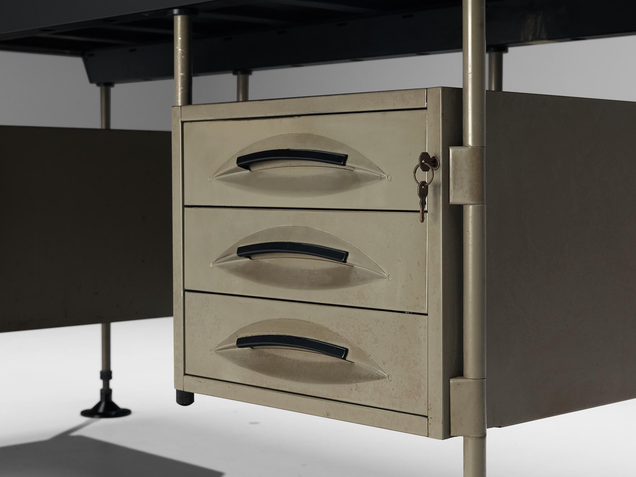 Mid-Century Modern Studio BBPR for Olivetti 'Spazio' Desks in Grey Coated Steel For Sale