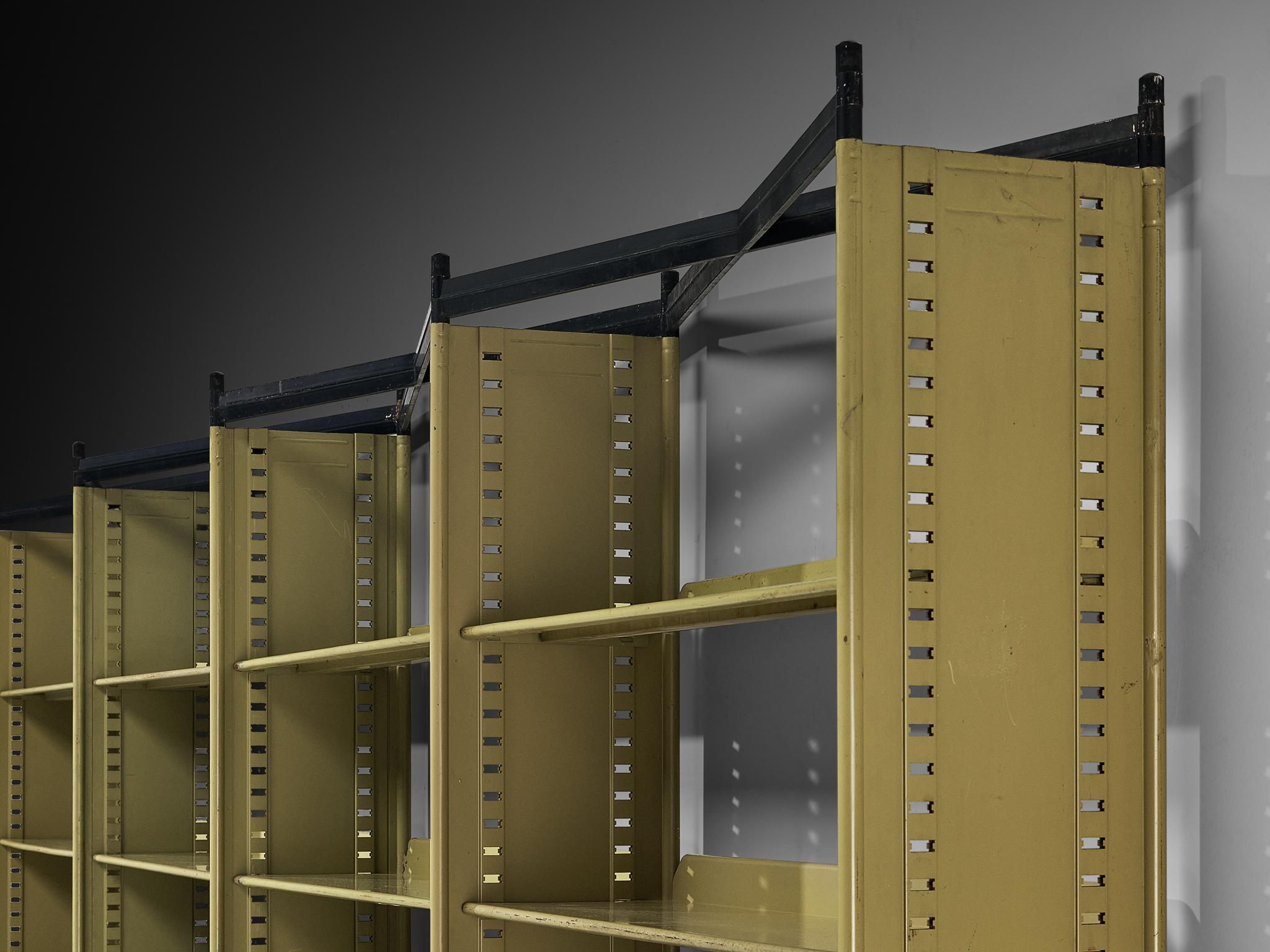 Studio BBPR for Olivetti 'Spazio' Large Shelving System in Olive Colored Steel Moderno de mediados de siglo en venta