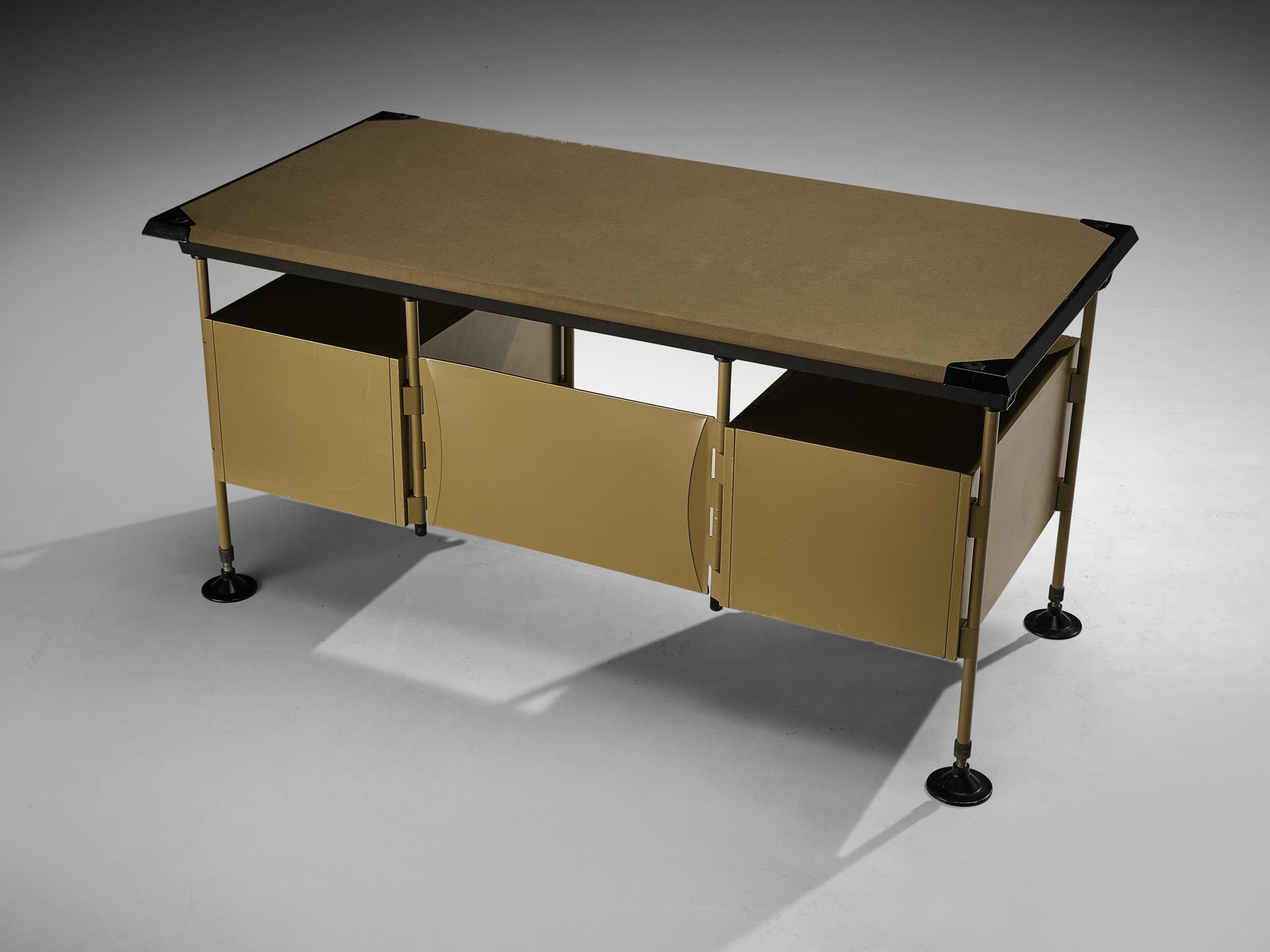 Studio BBPR for Olivetti 'Spazio' Set with Desk, Sideboard and Table  1