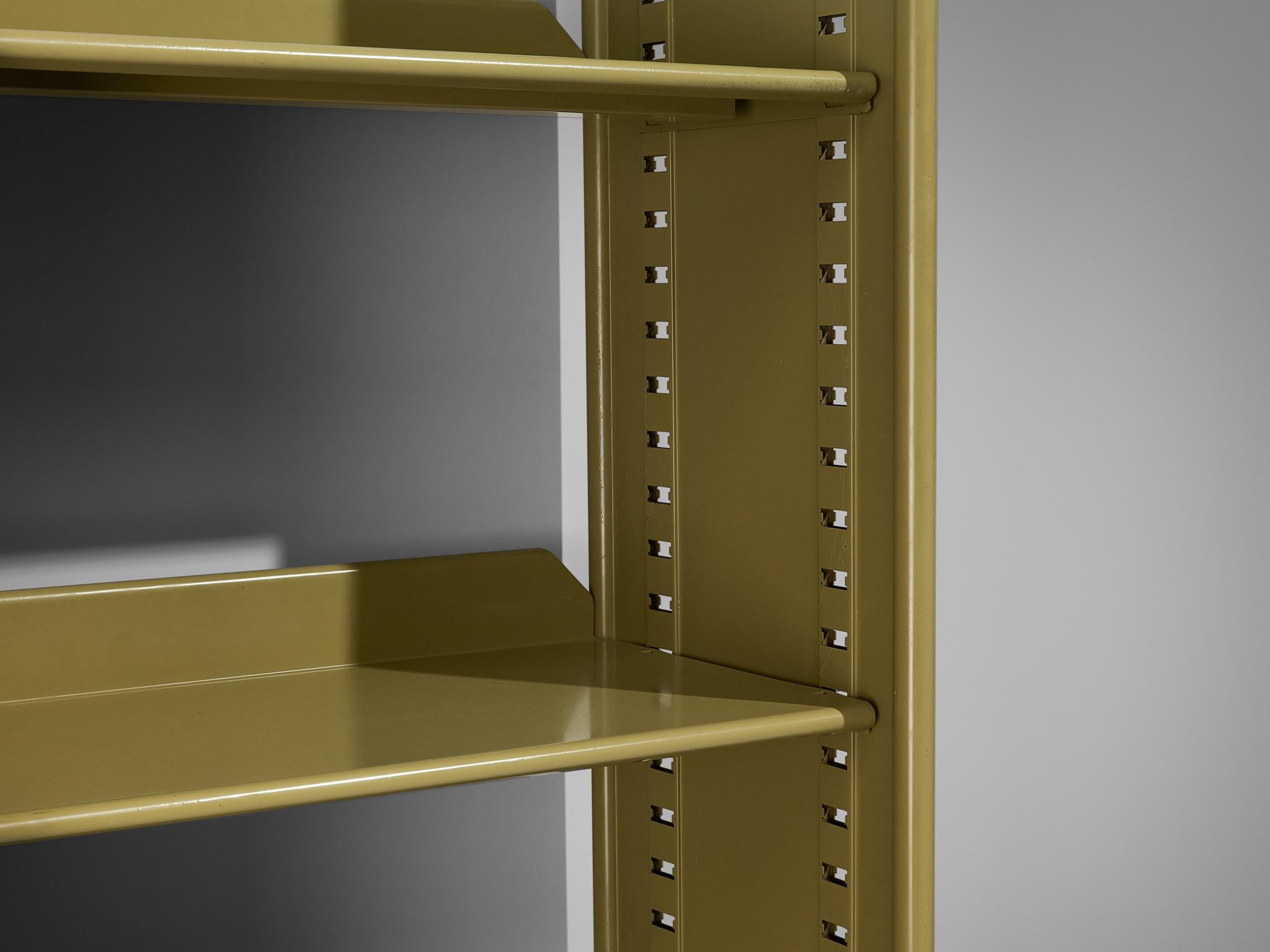 Studio BBPR for Olivetti 'Spazio' Shelving System in Green Coated Steel  For Sale 5
