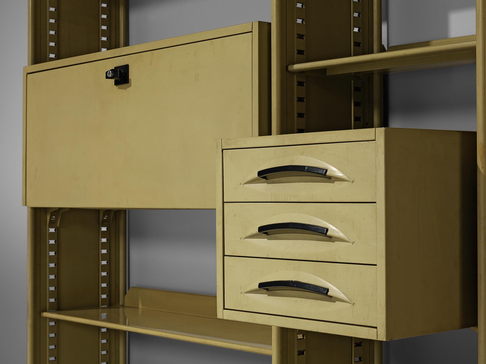 Studio BBPR for Olivetti 'Spazio' Shelving System in Metal In Good Condition In Waalwijk, NL