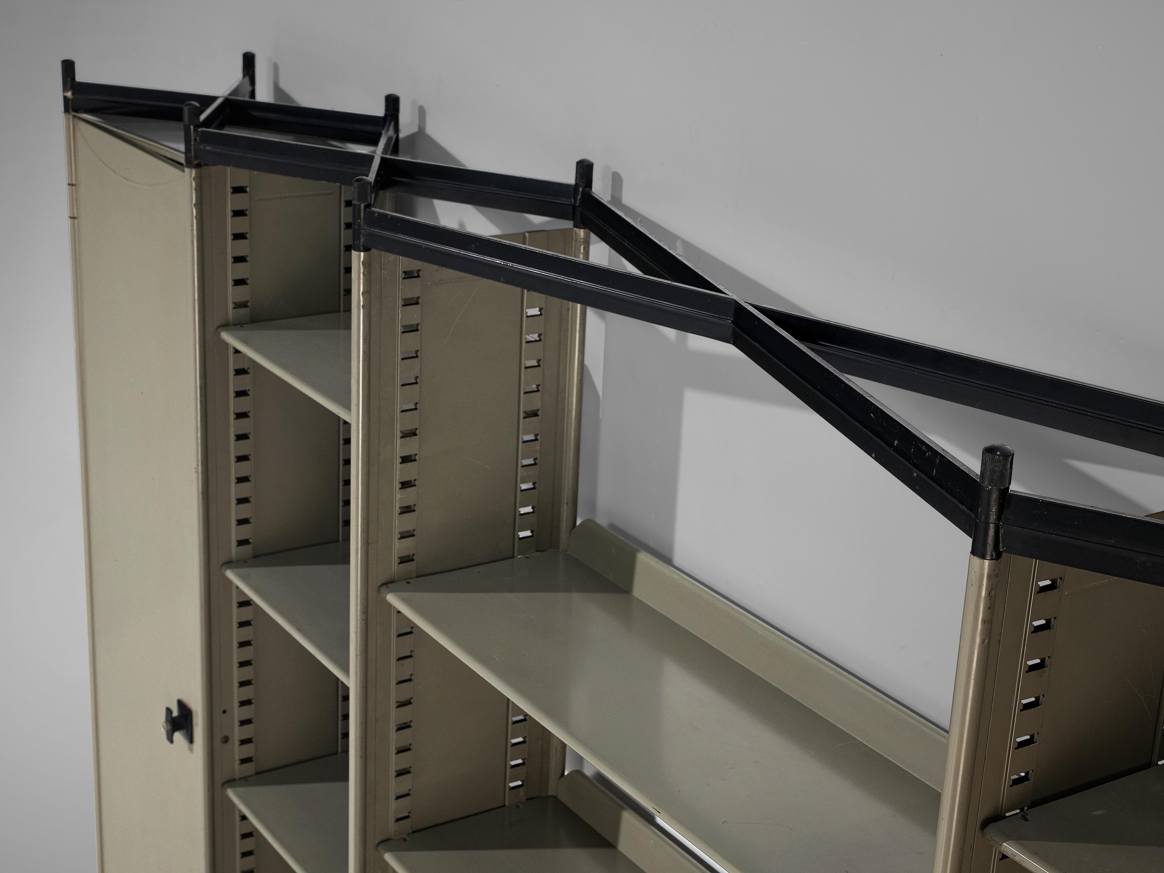 Plastic Studio BBPR for Olivetti 'Spazio' Shelving System in Metal For Sale