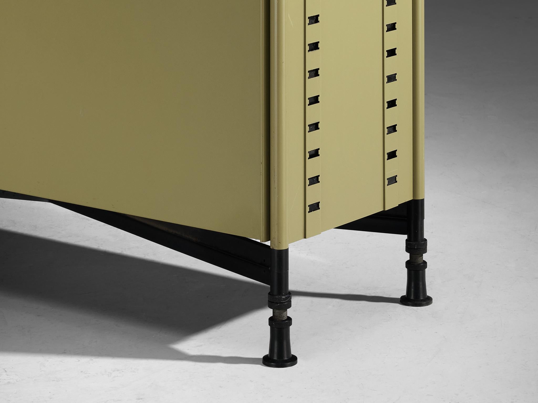 Mid-Century Modern Studio BBPR for Olivetti ‘Spazio’ Sideboard in Green Coated Steel For Sale