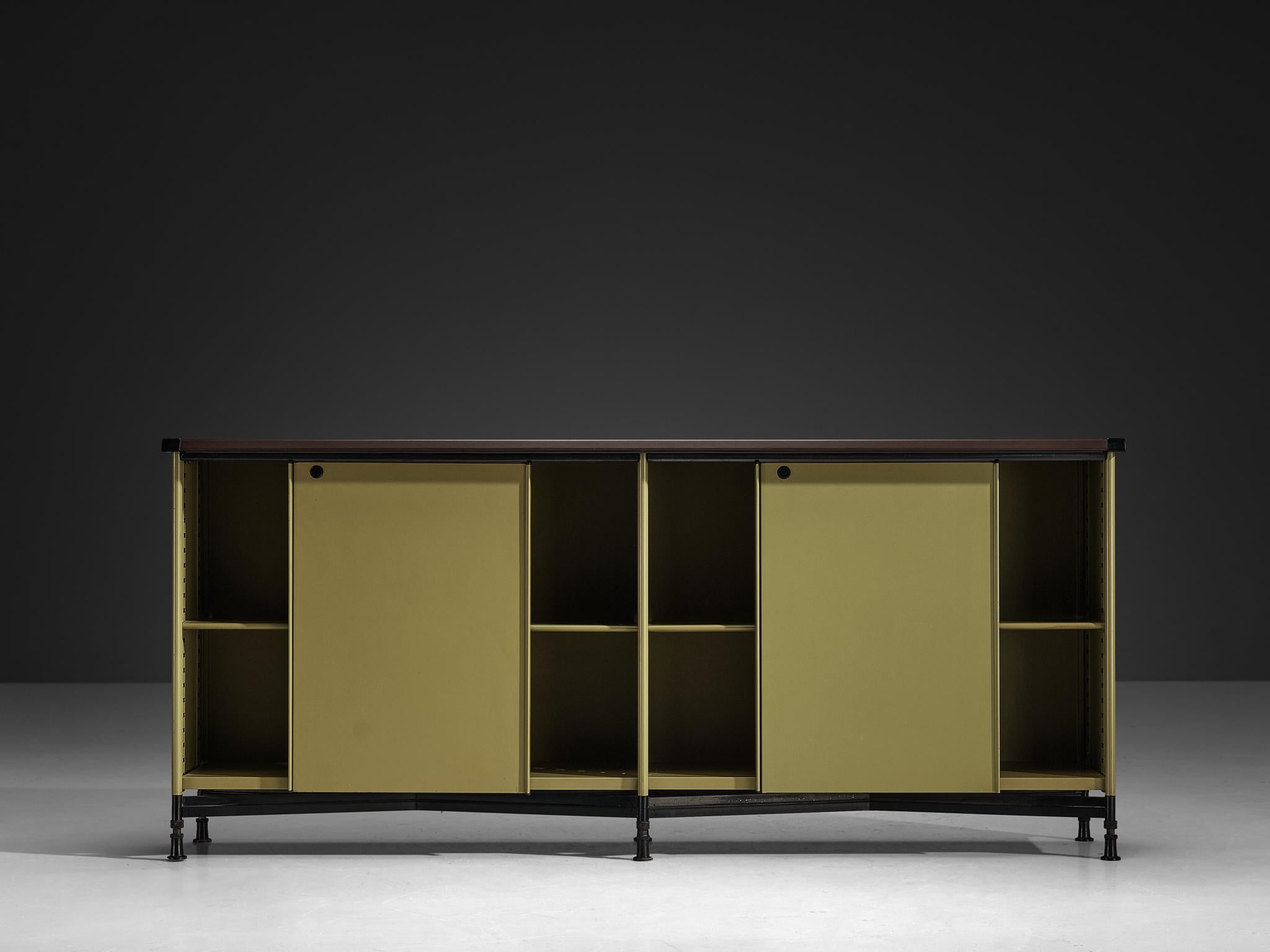 Studio BBPR for Olivetti ‘Spazio’ Sideboard in Green Coated Steel For Sale 1