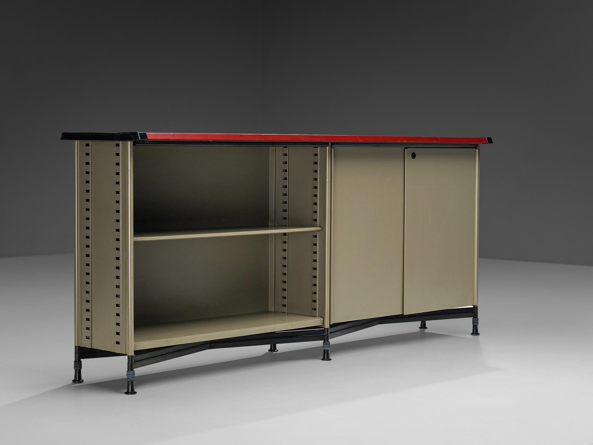 Studio BBPR para Olivetti Aparador 