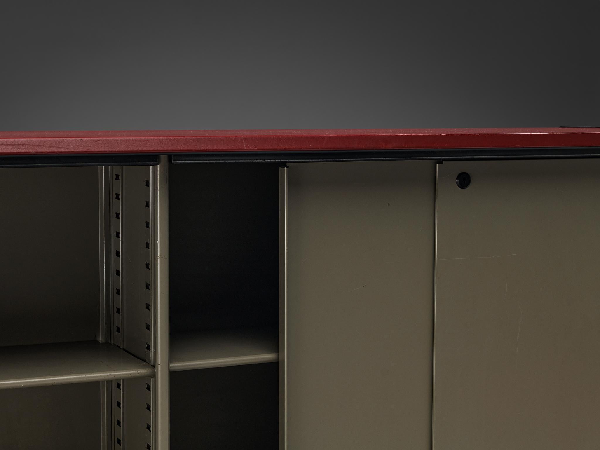 Metà XX secolo Studio BBPR per Olivetti 'Spazio' Sideboard in Acciaio Coates Grigio in vendita