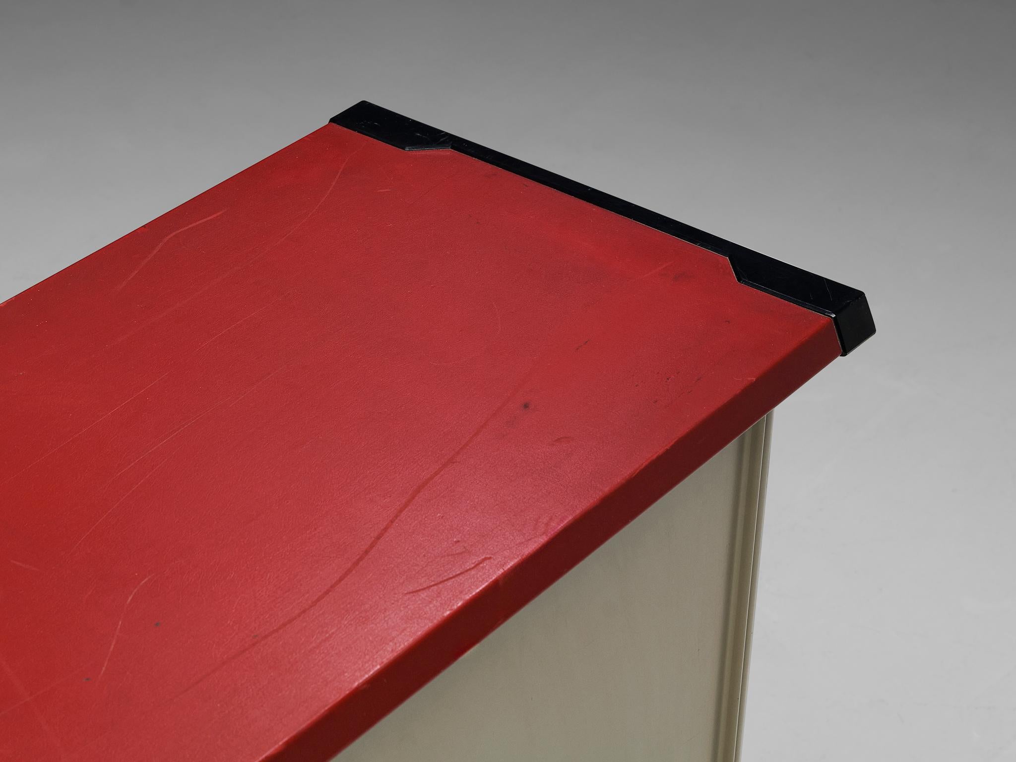 Studio BBPR para Olivetti Aparador 