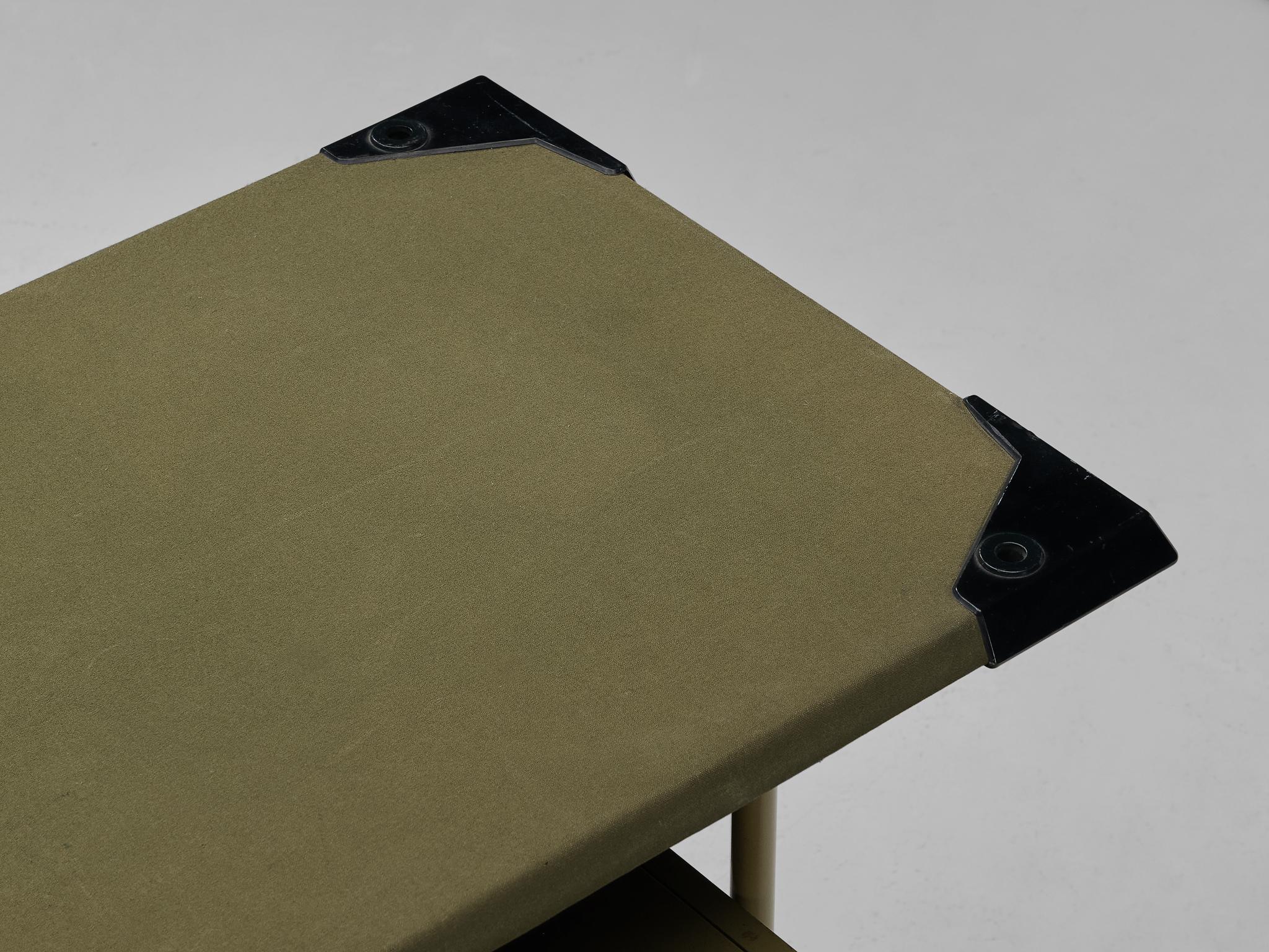Studio BBPR pour Olivetti 'Spazio' Sideboard en acier laqué jaune  en vente 4
