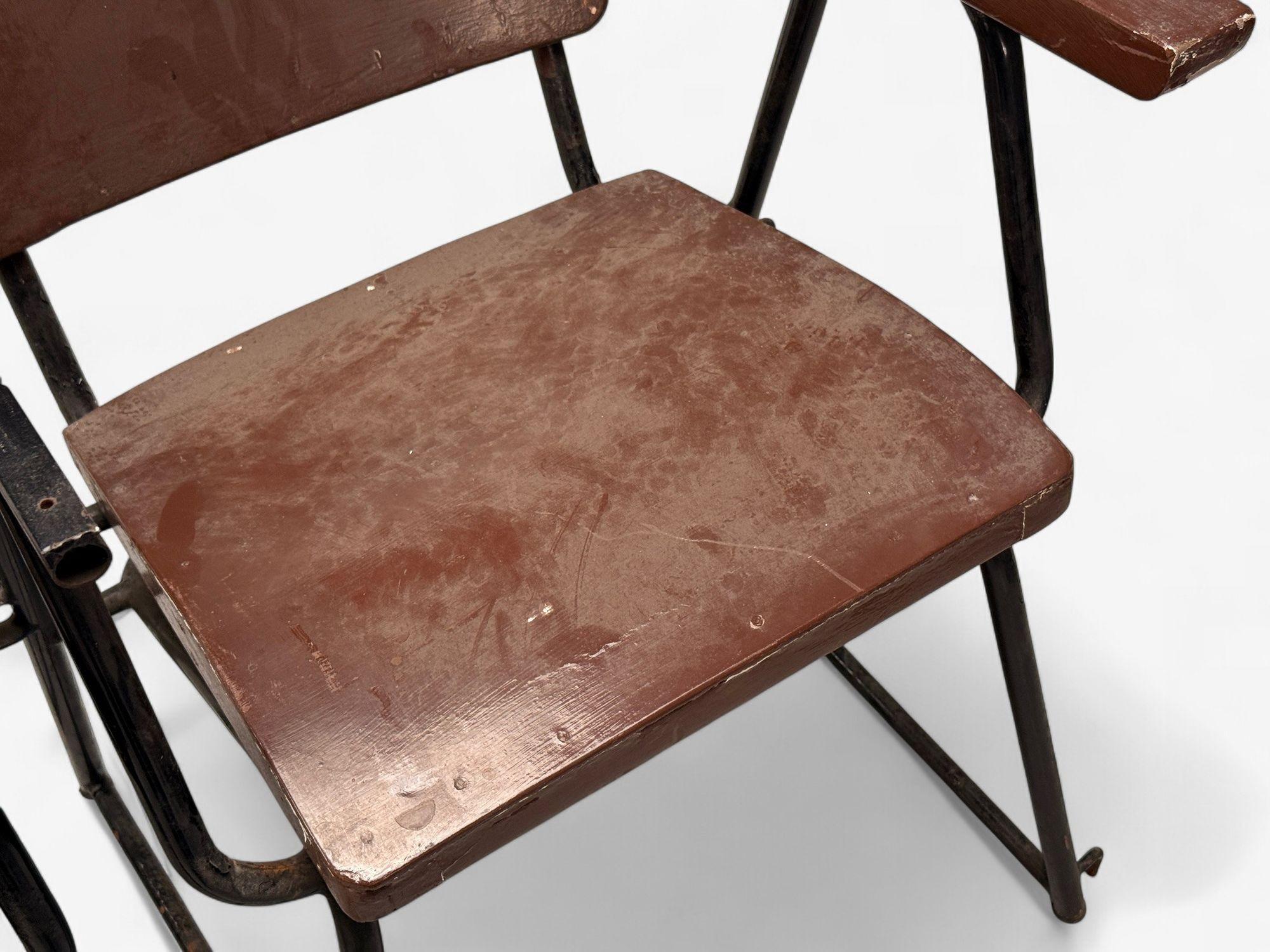 Studio BBPR, Lackiertes Eisen, Holz, Zwölf Sessel, Italien, 1960er Jahre im Angebot 6