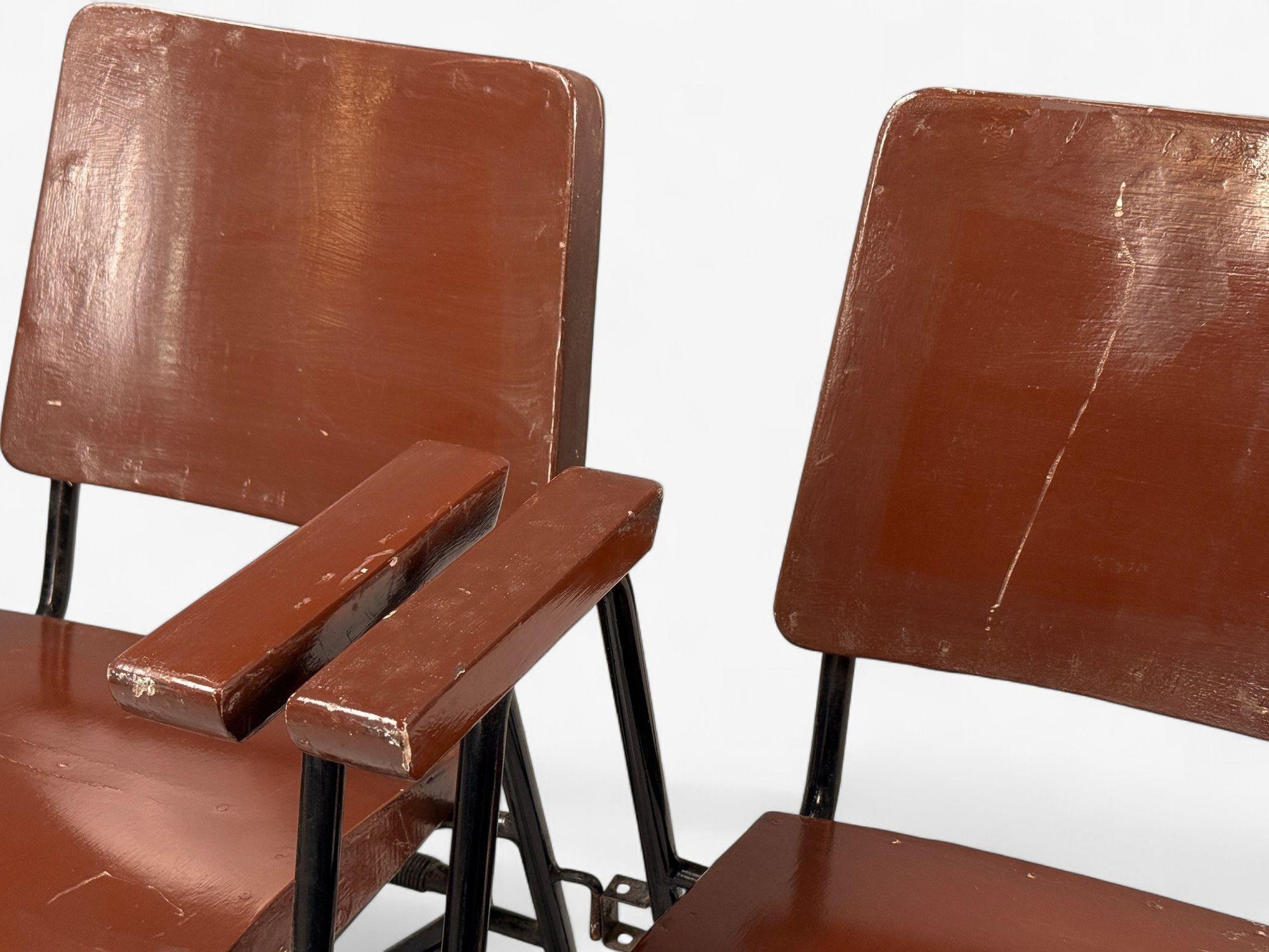 Studio BBPR, Lackiertes Eisen, Holz, Zwölf Sessel, Italien, 1960er Jahre im Angebot 7