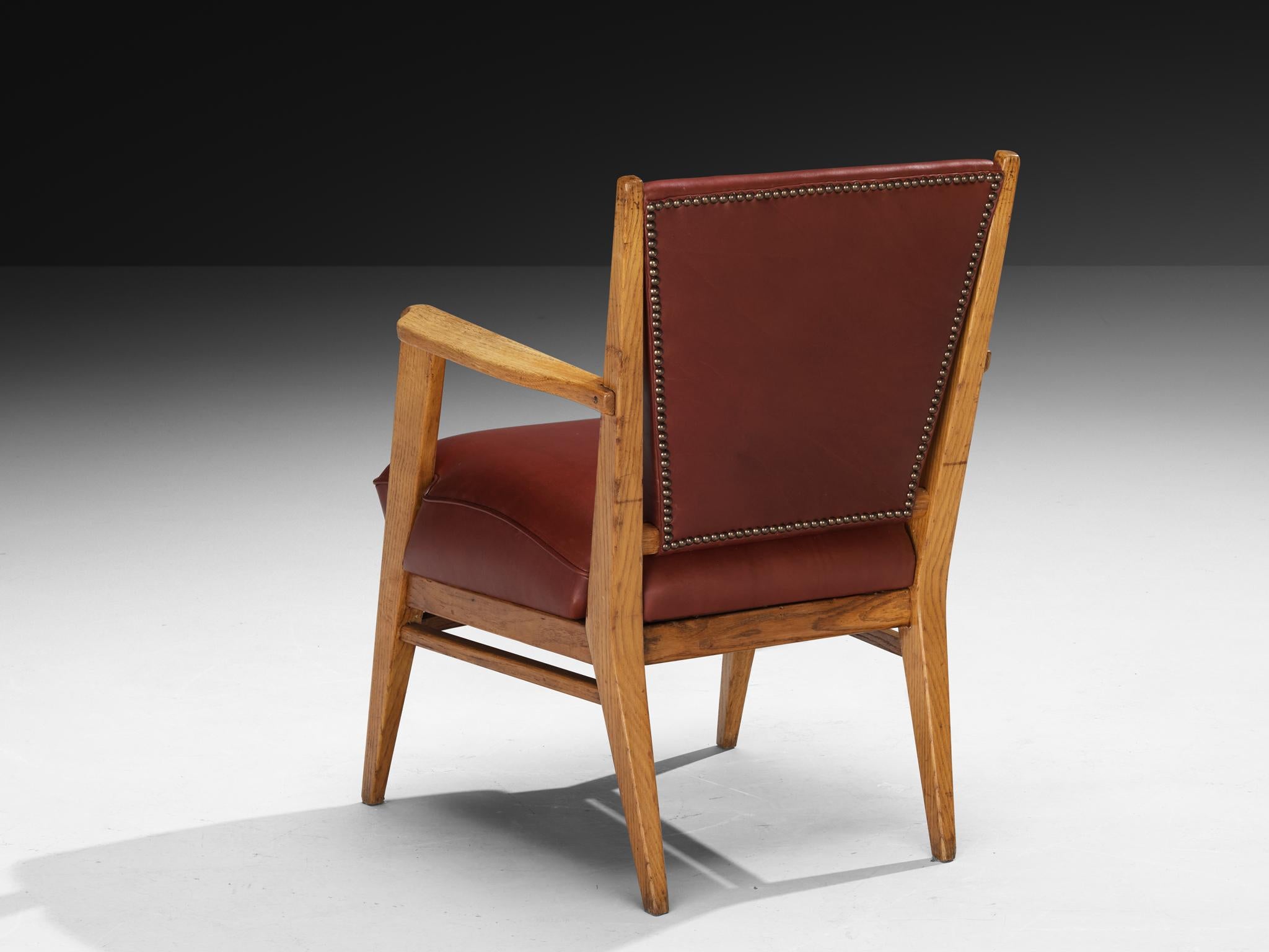 Studio B. A. B. P.. Sedie da salotto in pelle rosso borgogna e Oak in vendita 3