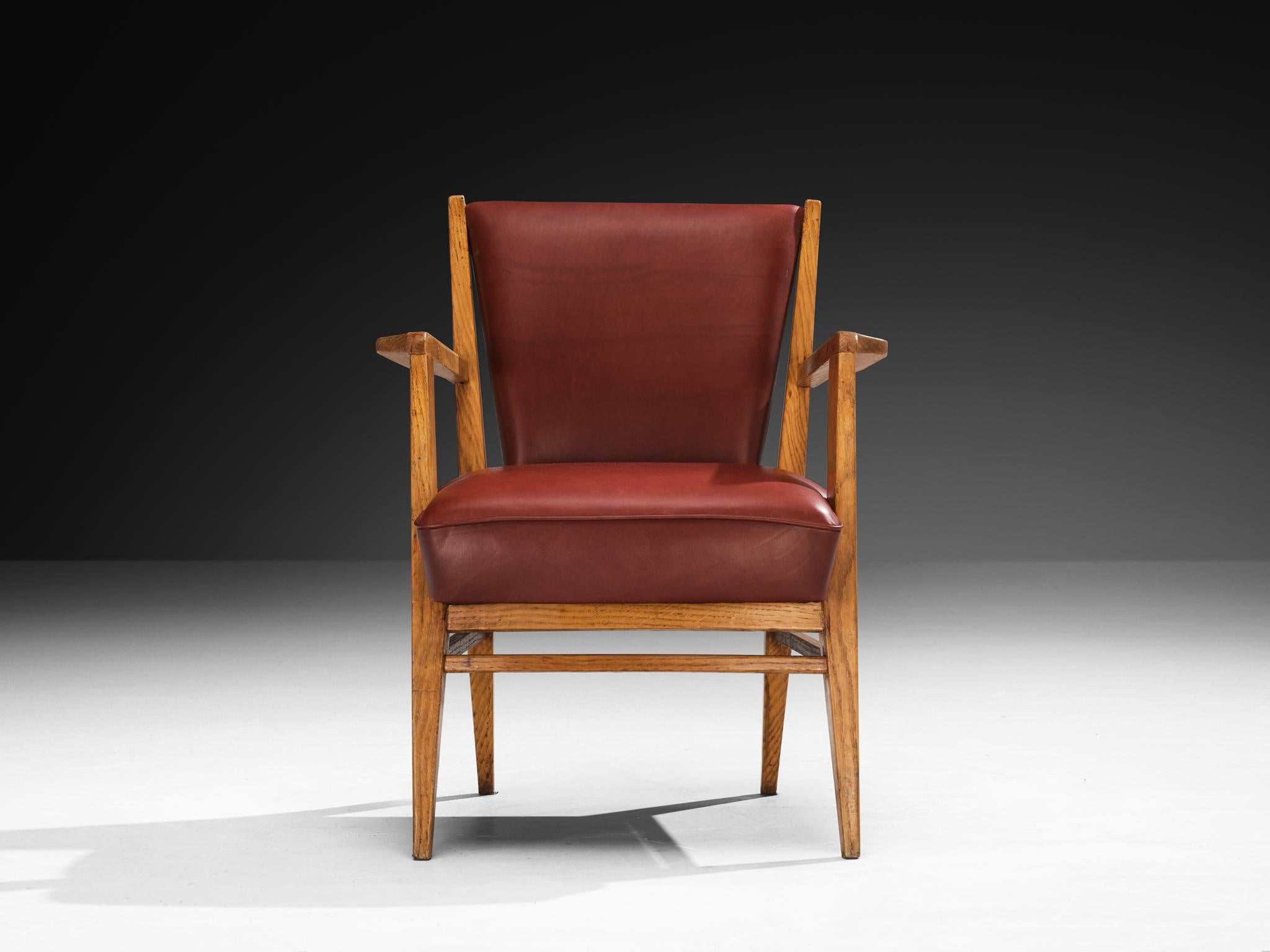 Studio B. A. B. P.. Sedie da salotto in pelle rosso borgogna e Oak in vendita 1