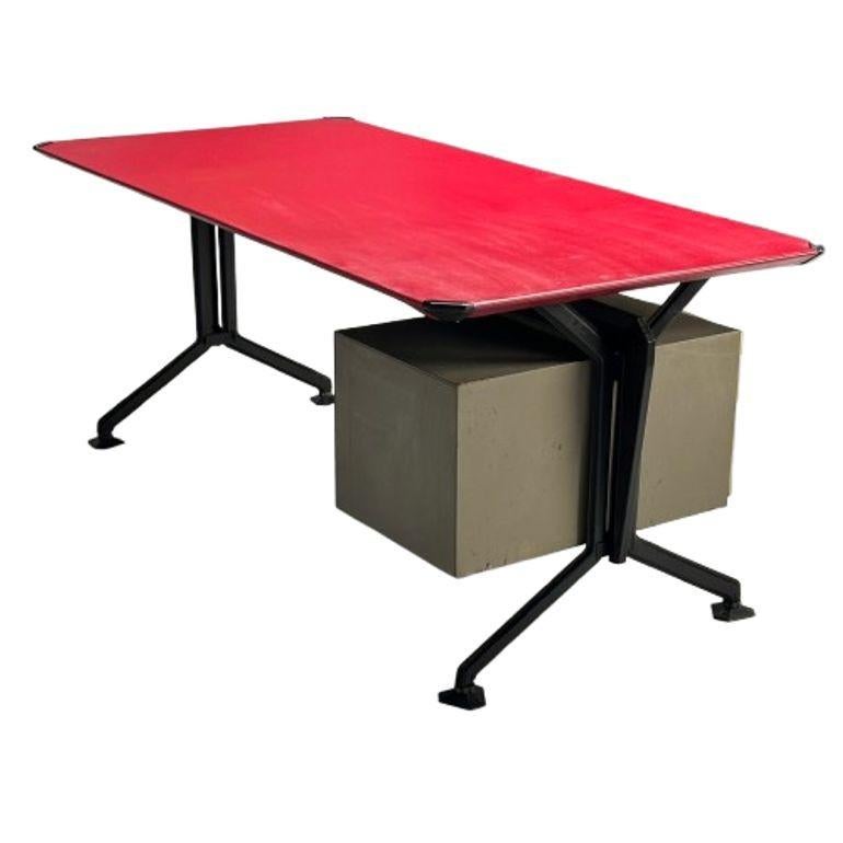 Studio BBPR, Olivetti, Italienischer Mid-Century Modern-Schreibtisch, Metall, 1950er Jahre im Angebot 6