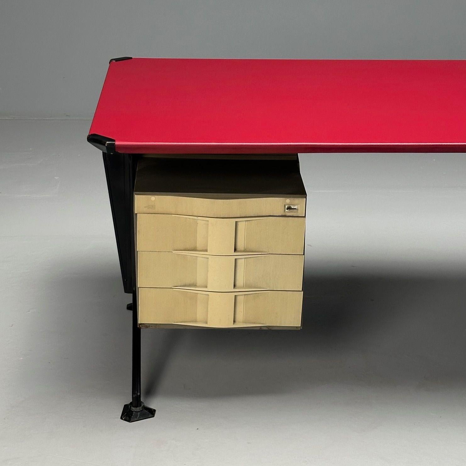 Studio BBPR, Olivetti, Italienischer Mid-Century Modern-Schreibtisch, Metall, 1950er Jahre im Angebot 4