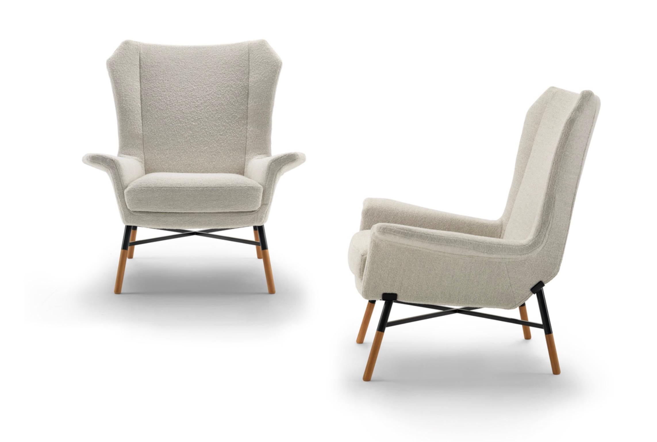 Italian Studio B.B.P.R. Pair of 'Giulietta' Lounge Chairs in Leather for Arflex For Sale