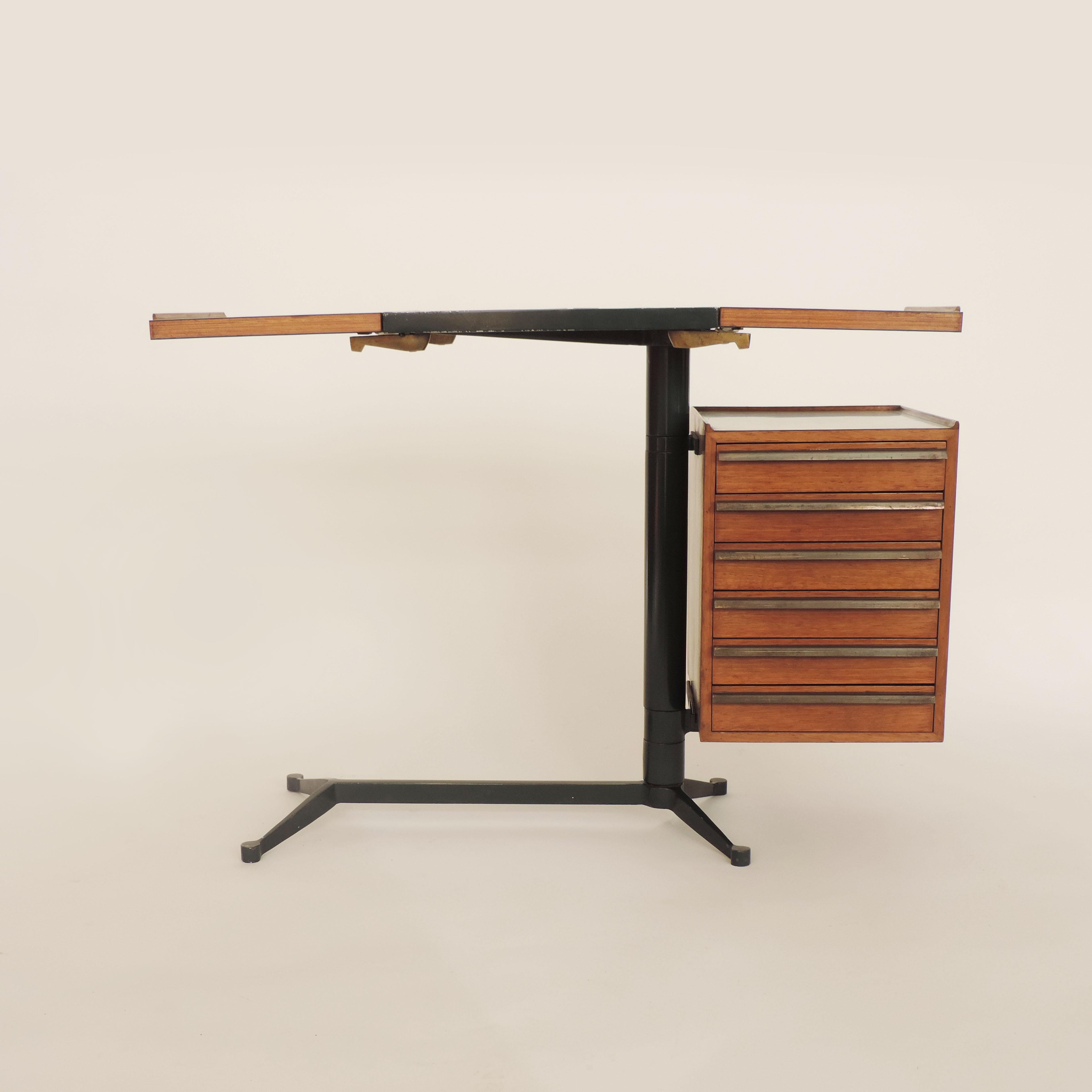 Studio BBPR Small Adjustable Desk for the Olivetti Store in New York, Italy 1954 In Good Condition For Sale In Milan, IT