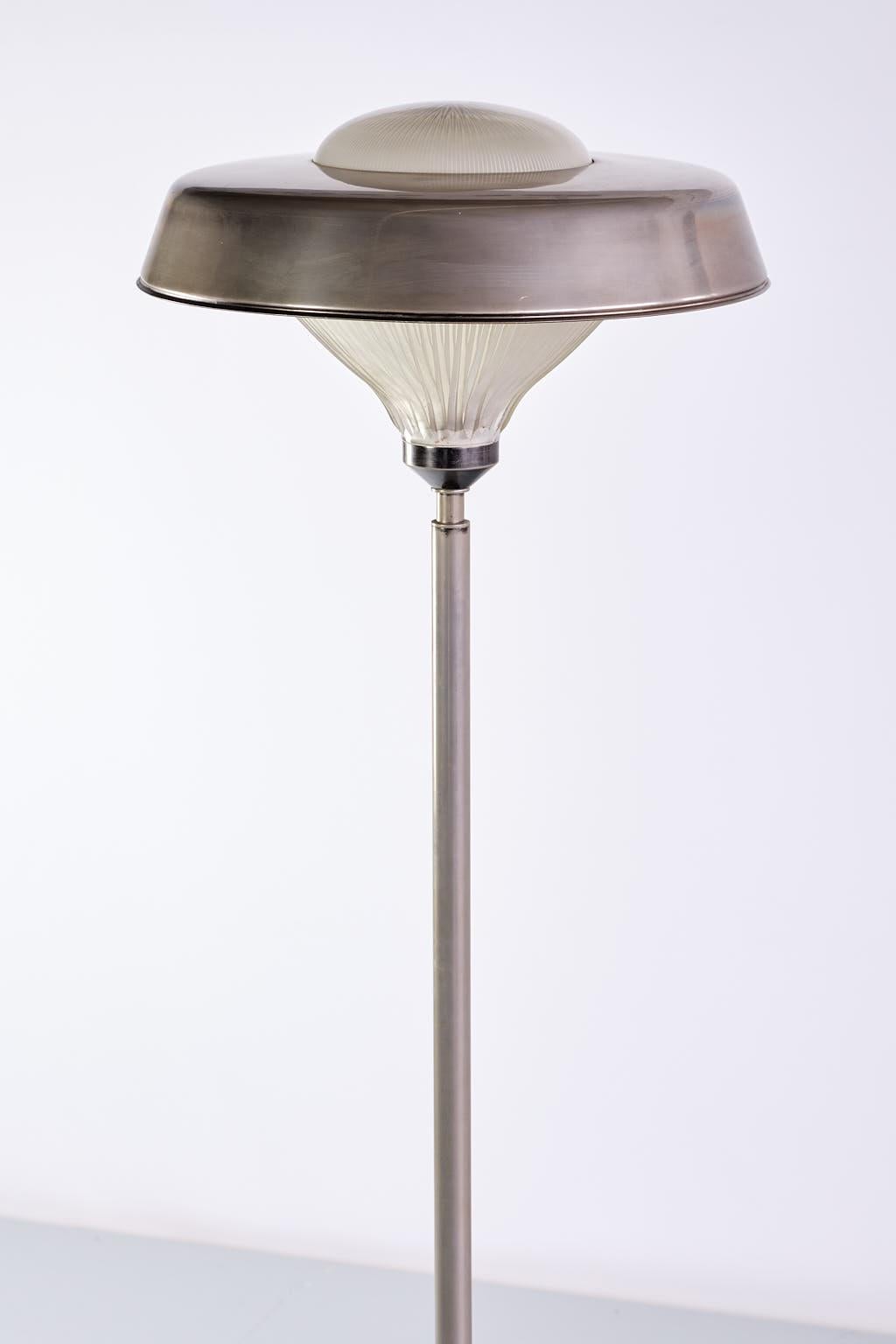 Mid-Century Modern Studio BBPR 'Talia' Floor Lamp in Steel and Glass, Artemide, Italy, 1962 For Sale