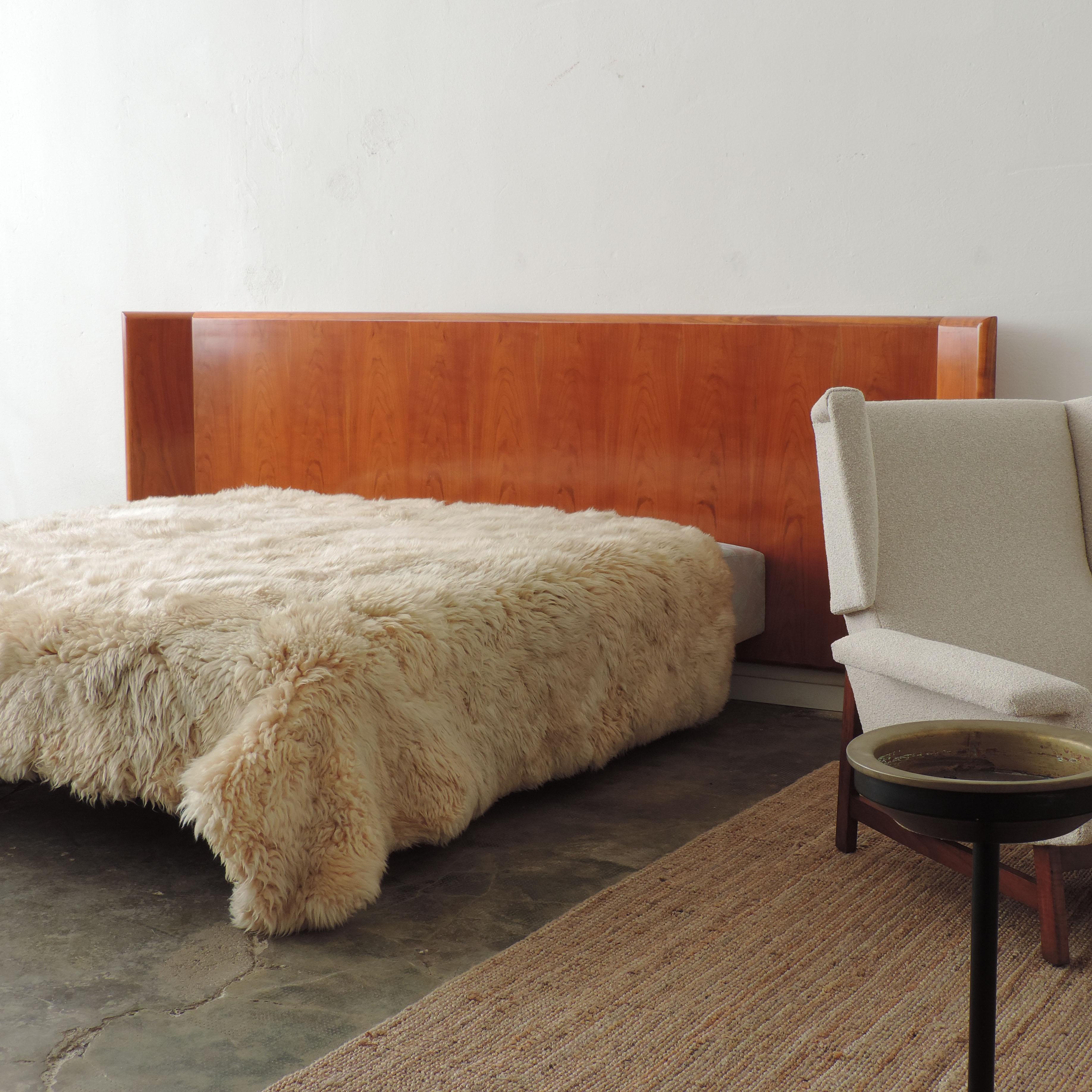 Studio BBPR Unique Double Bed in Wood and Burnished Brass Legs, Italy, 1959 2